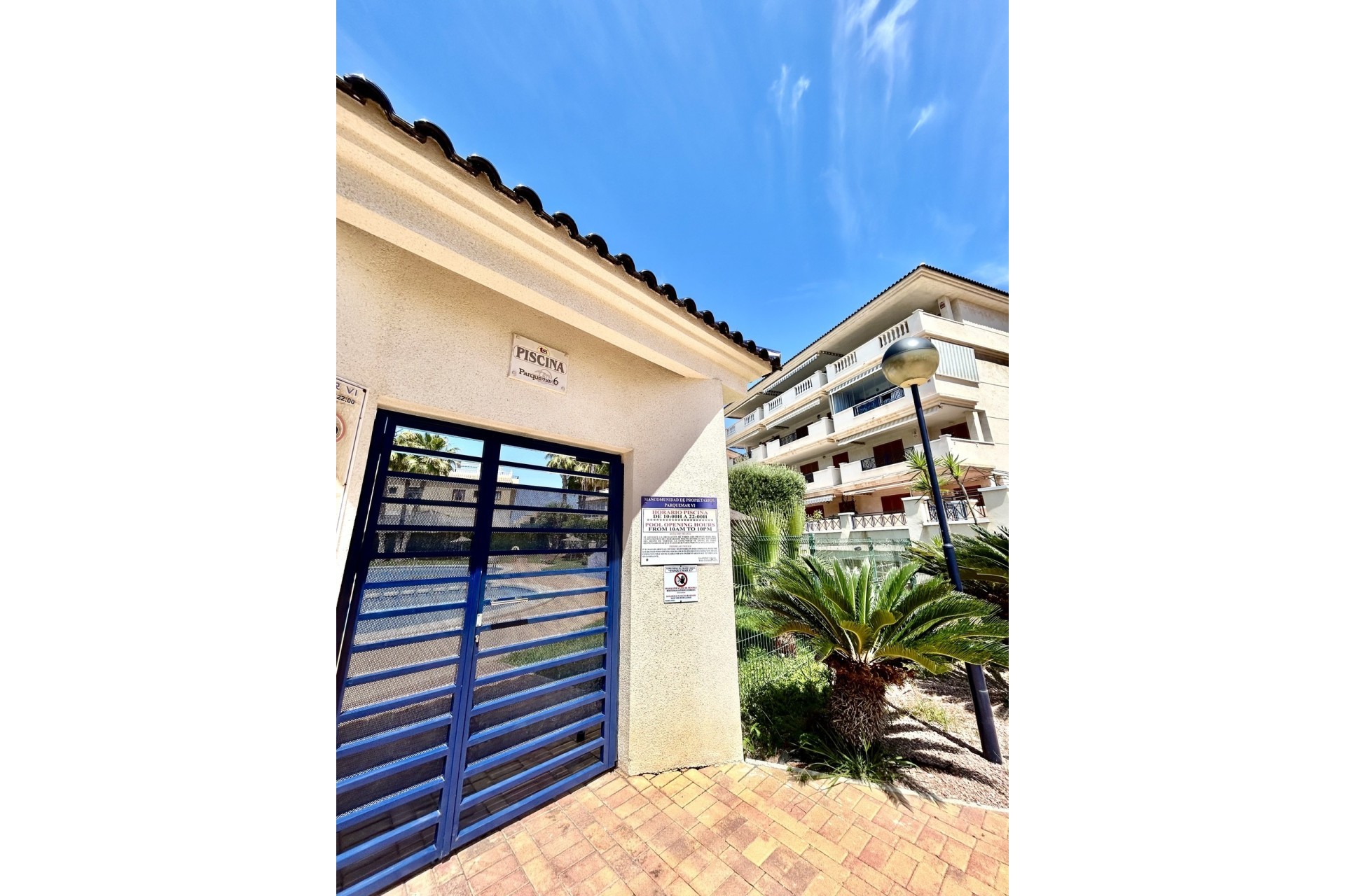 Resale - Wohnung / Appartement -
La Mata - Costa Blanca
