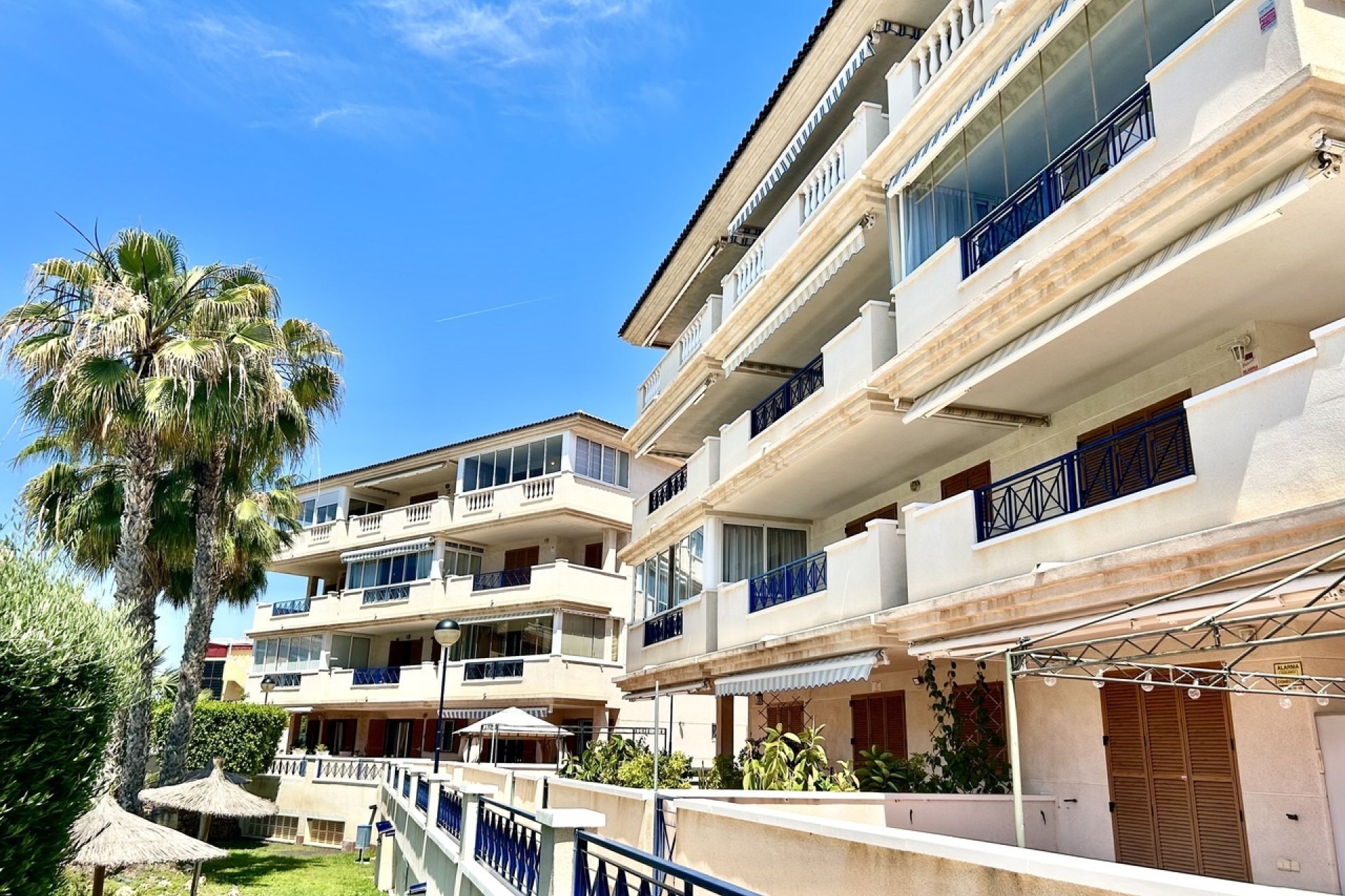 Resale - Wohnung / Appartement -
La Mata - Costa Blanca