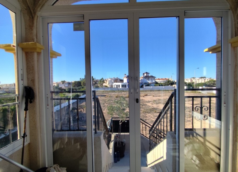 Resale - Wohnung Appartement -
La Mata