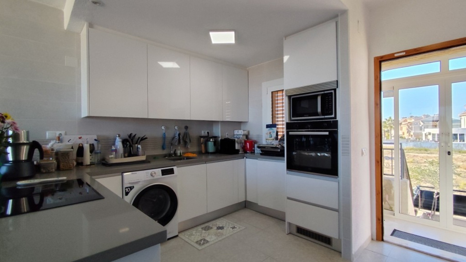 Resale - Wohnung Appartement -
La Mata