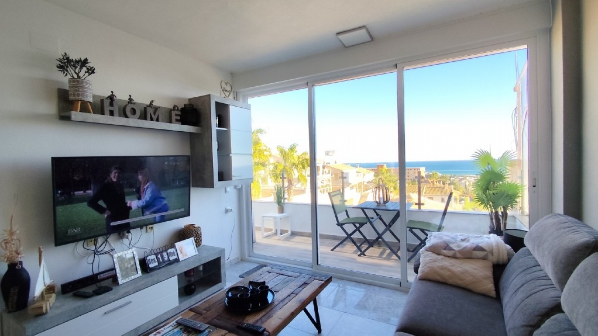 Resale - Wohnung Appartement -
La Mata