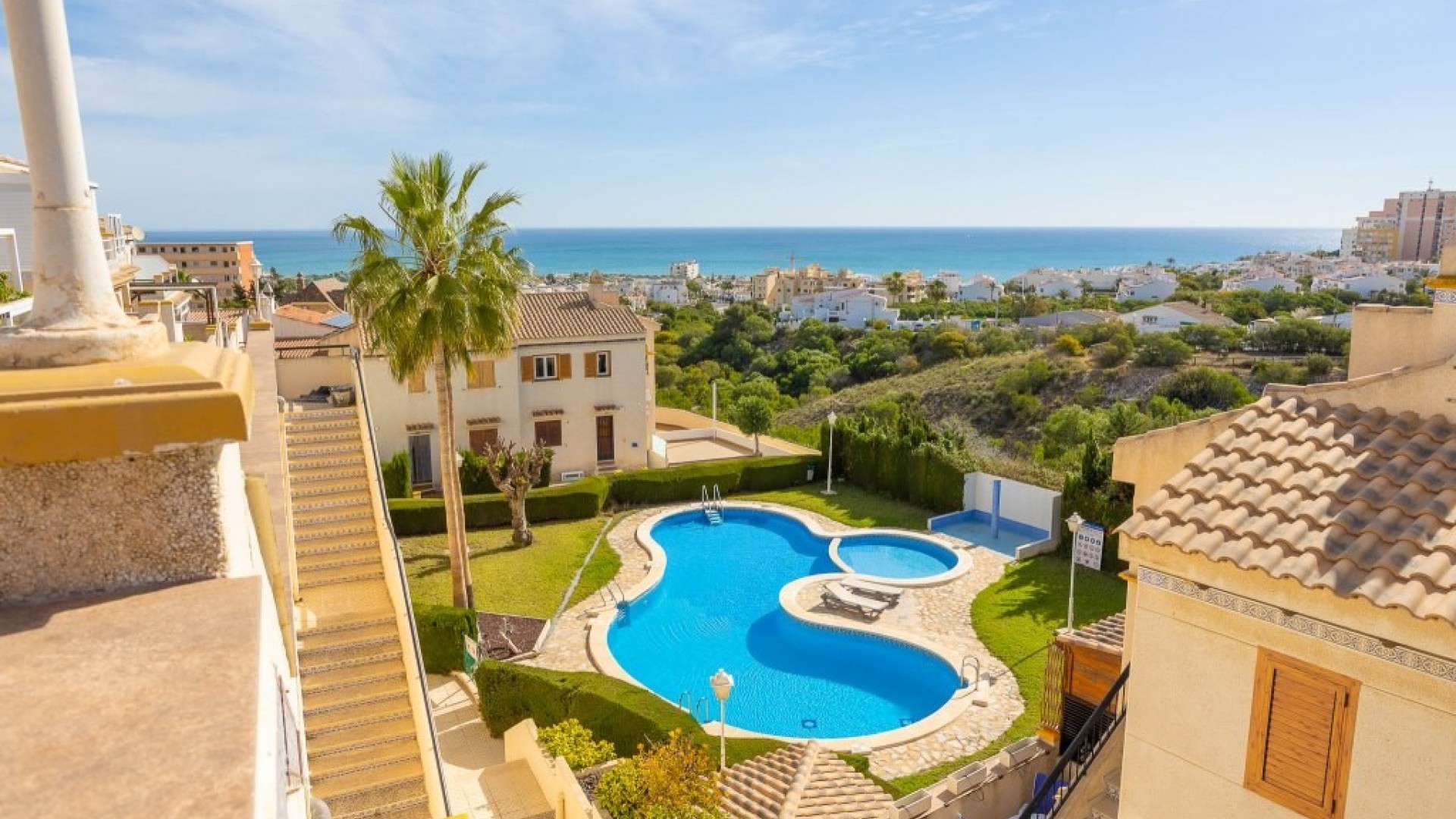 Resale - Wohnung Appartement -
La Mata