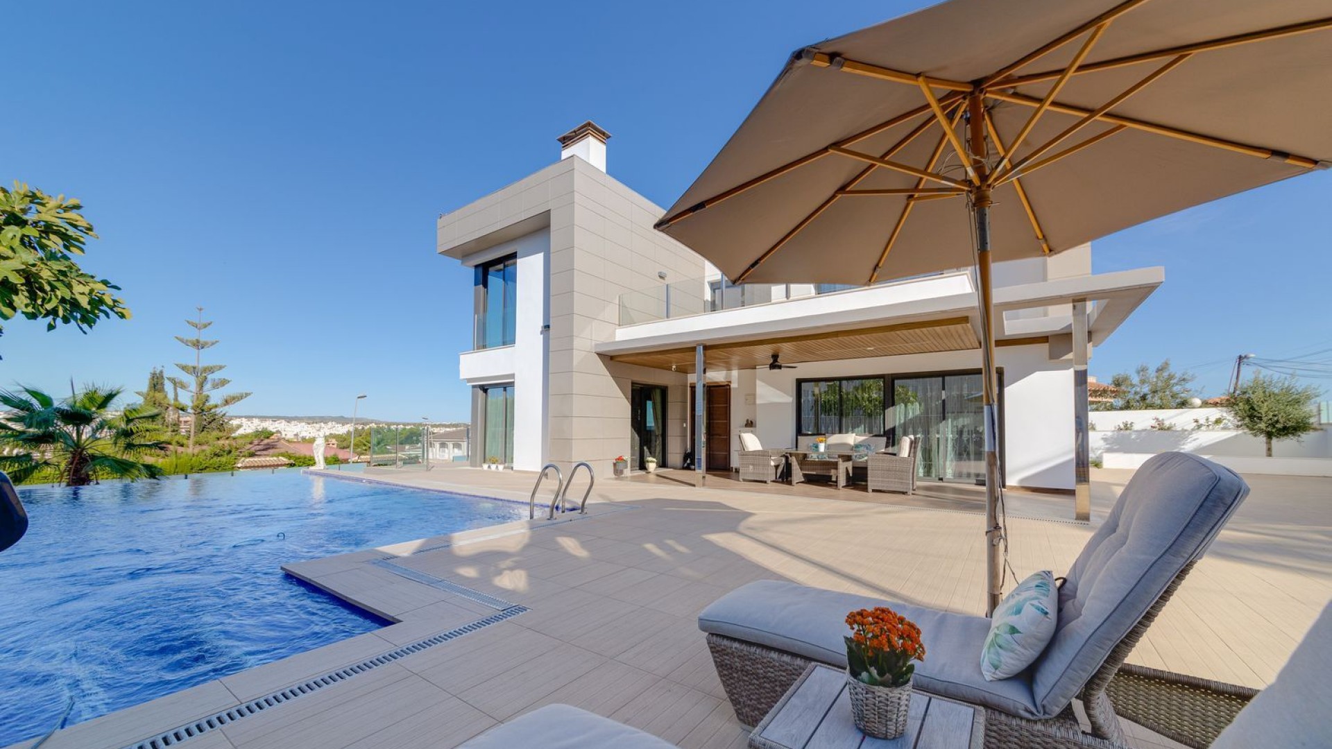 Resale - Wohnung Appartement -
La Vega Baja