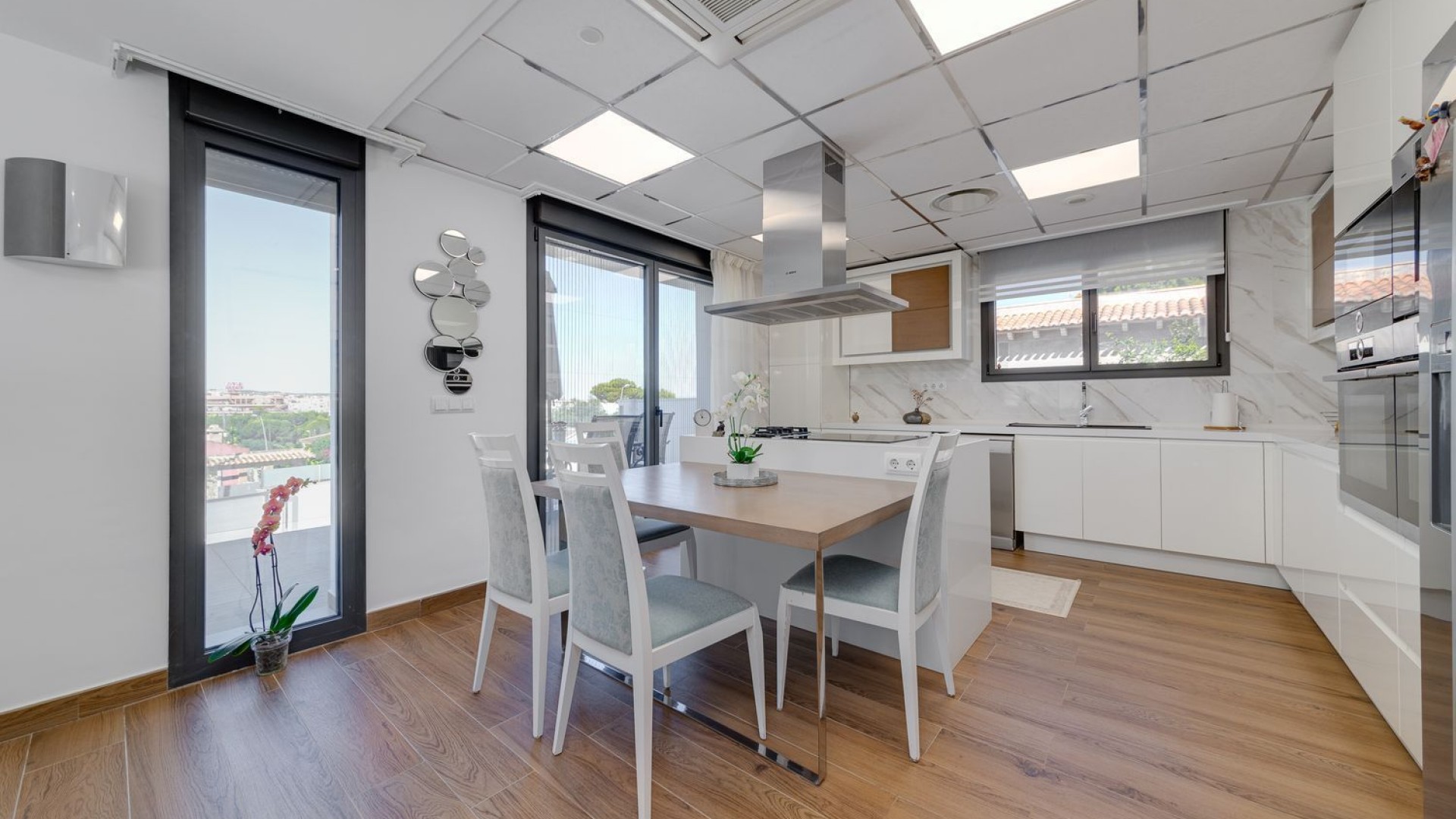 Resale - Wohnung Appartement -
La Vega Baja