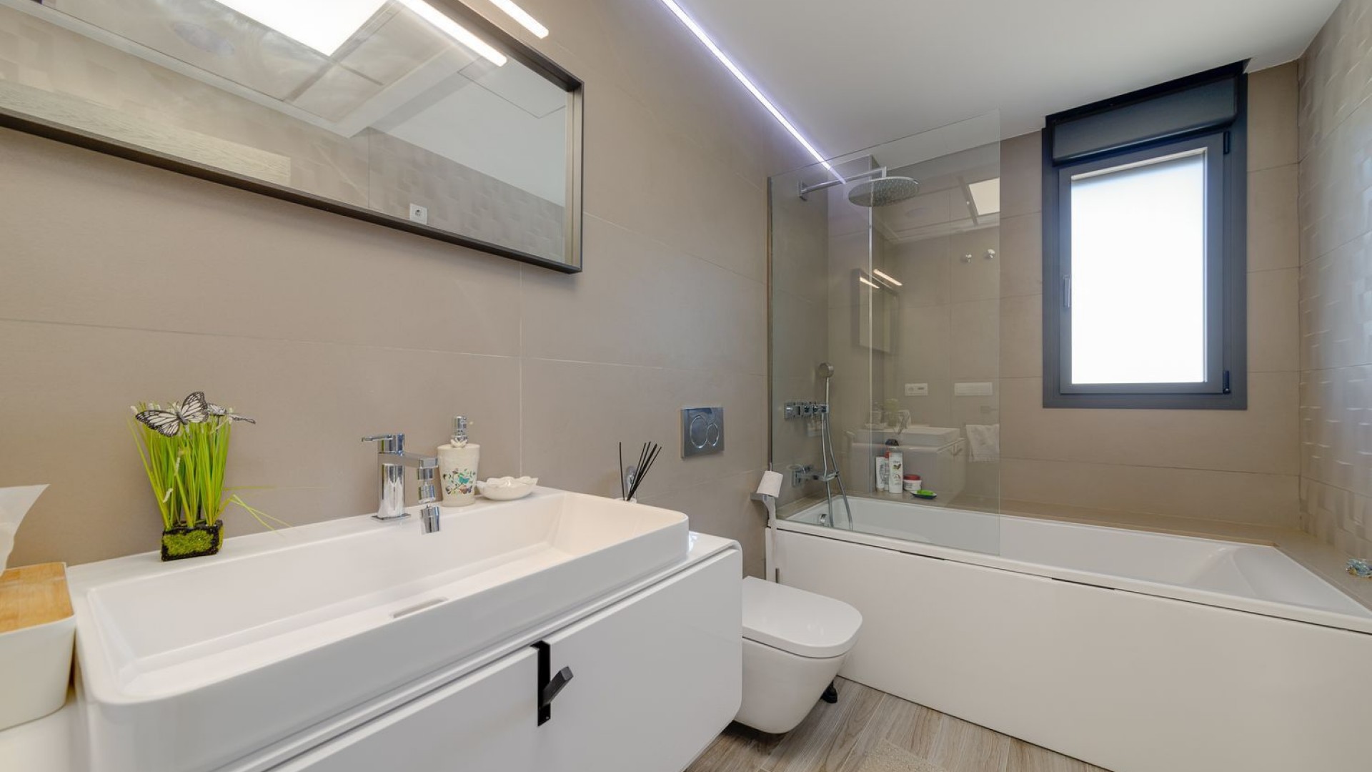 Resale - Wohnung Appartement -
La Vega Baja