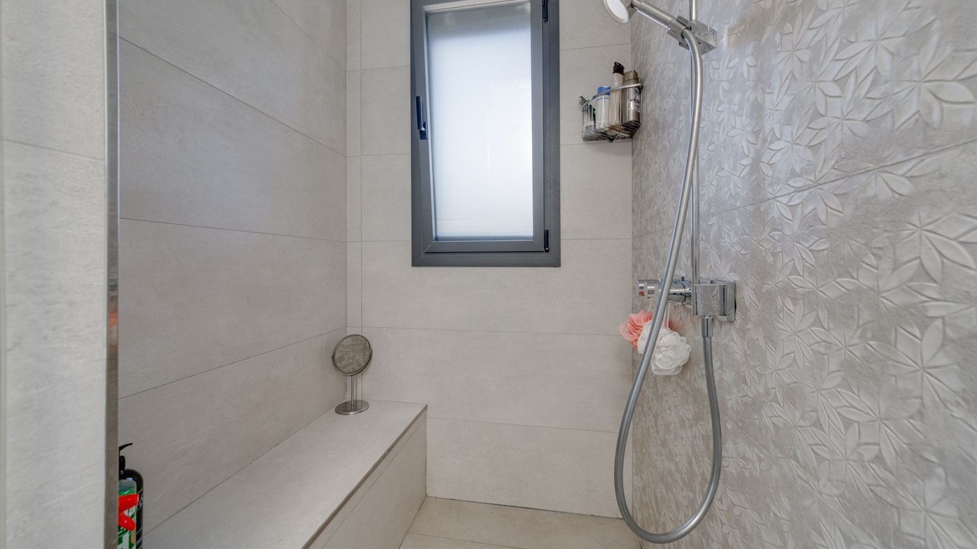 Resale - Wohnung Appartement -
La Vega Baja