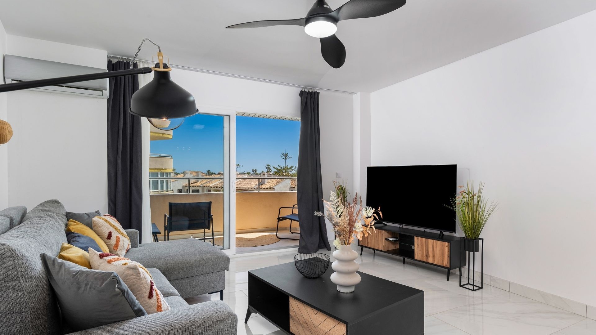 Resale - Wohnung Appartement -
La Zenia