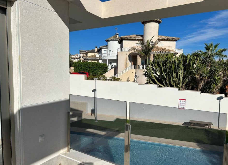 Resale - Wohnung Appartement -
La Zenia