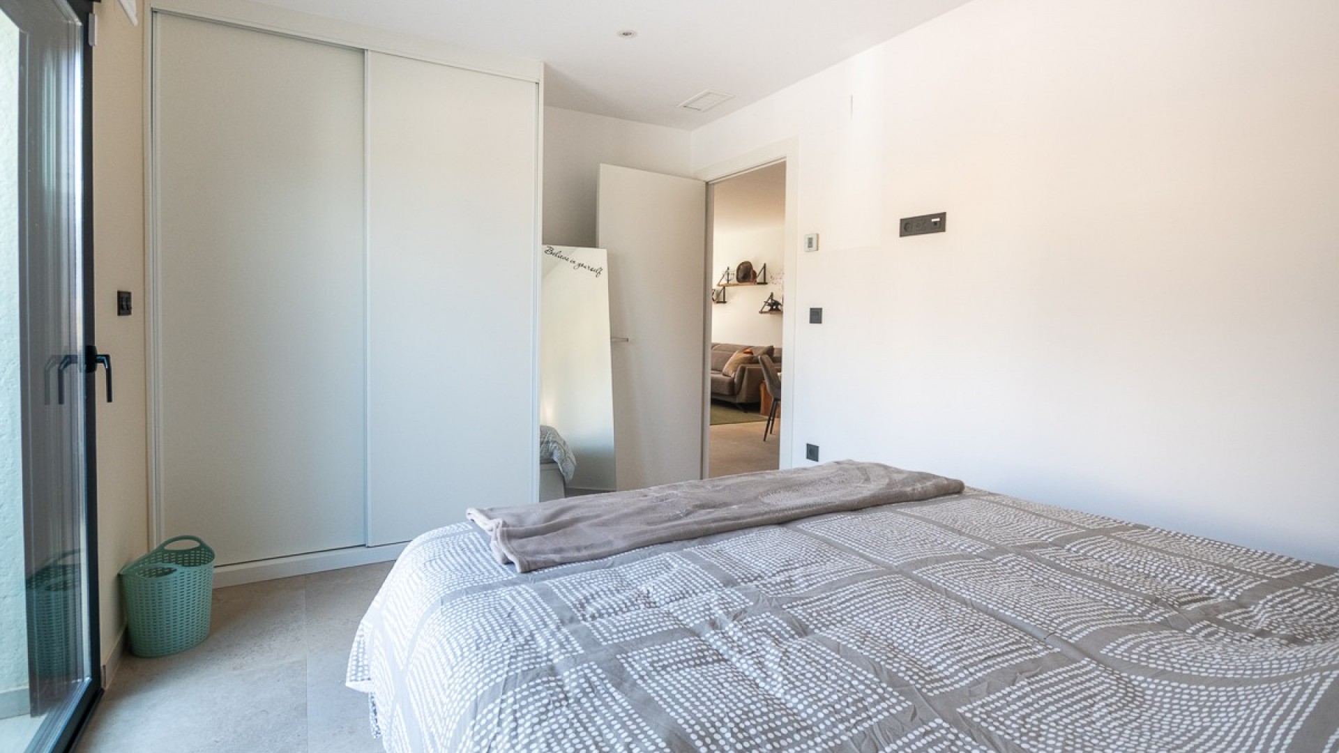 Resale - Wohnung Appartement -
Lo Crispin