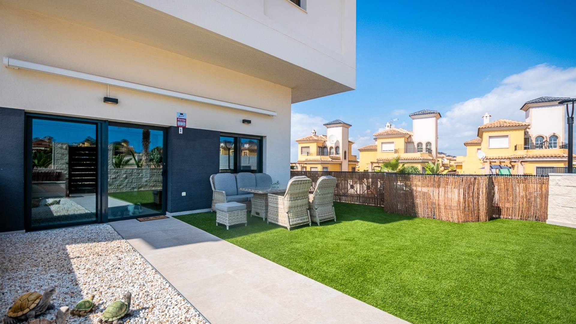 Resale - Wohnung Appartement -
Lo Crispin