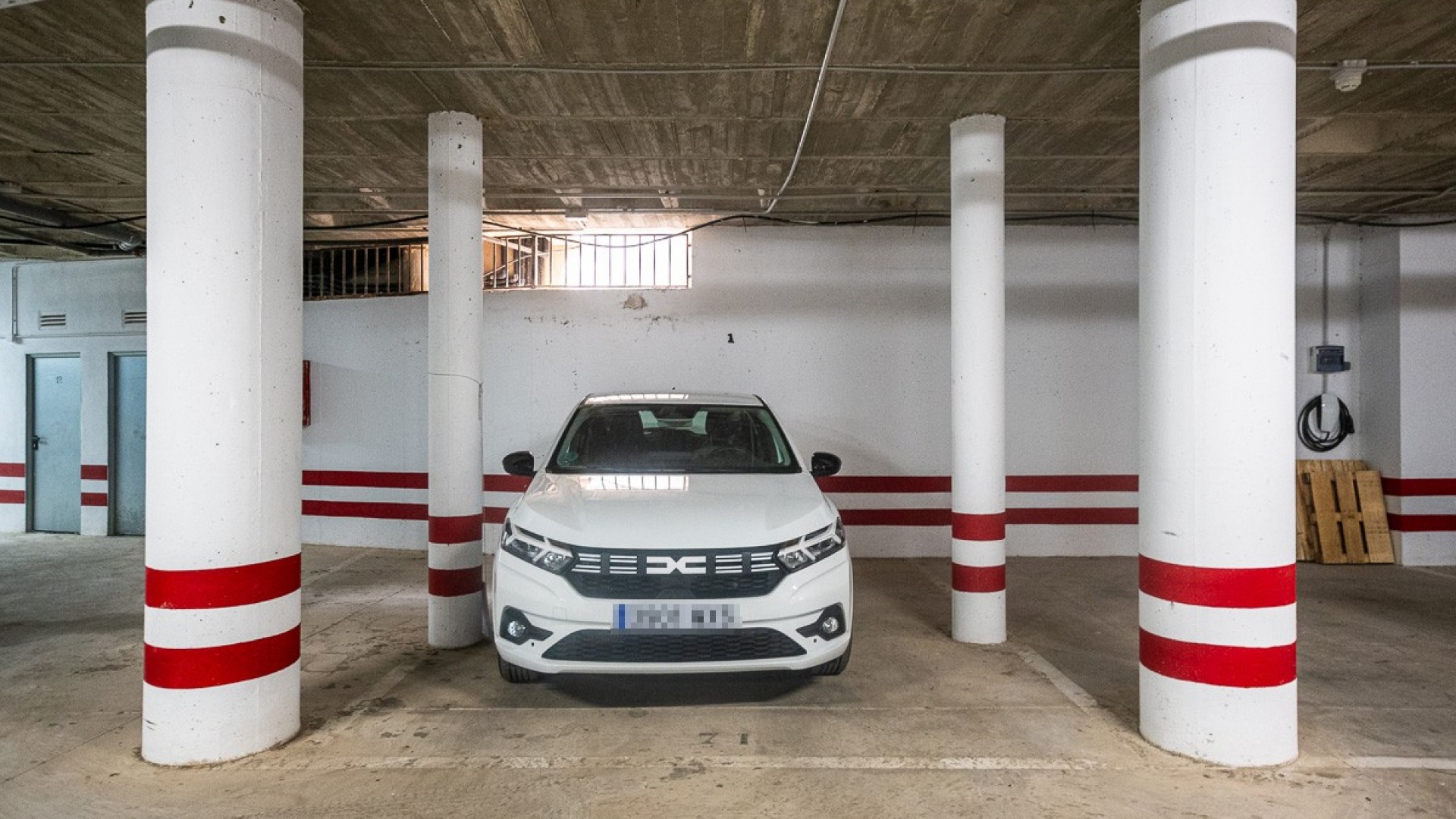 Resale - Wohnung Appartement -
Lo Crispin