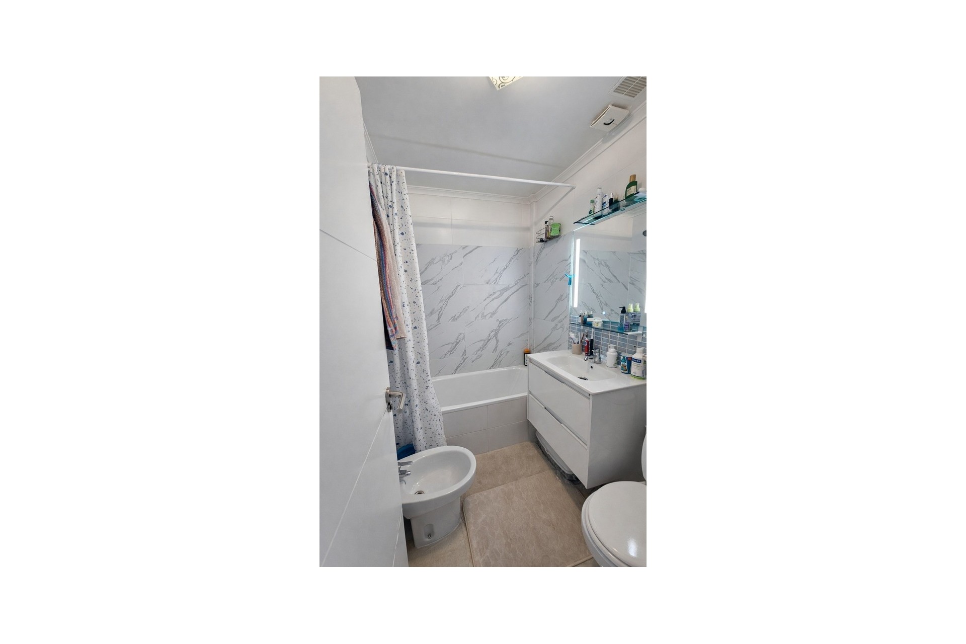 Resale - Wohnung / Appartement -
Lomas de Caboroig - Costa Blanca