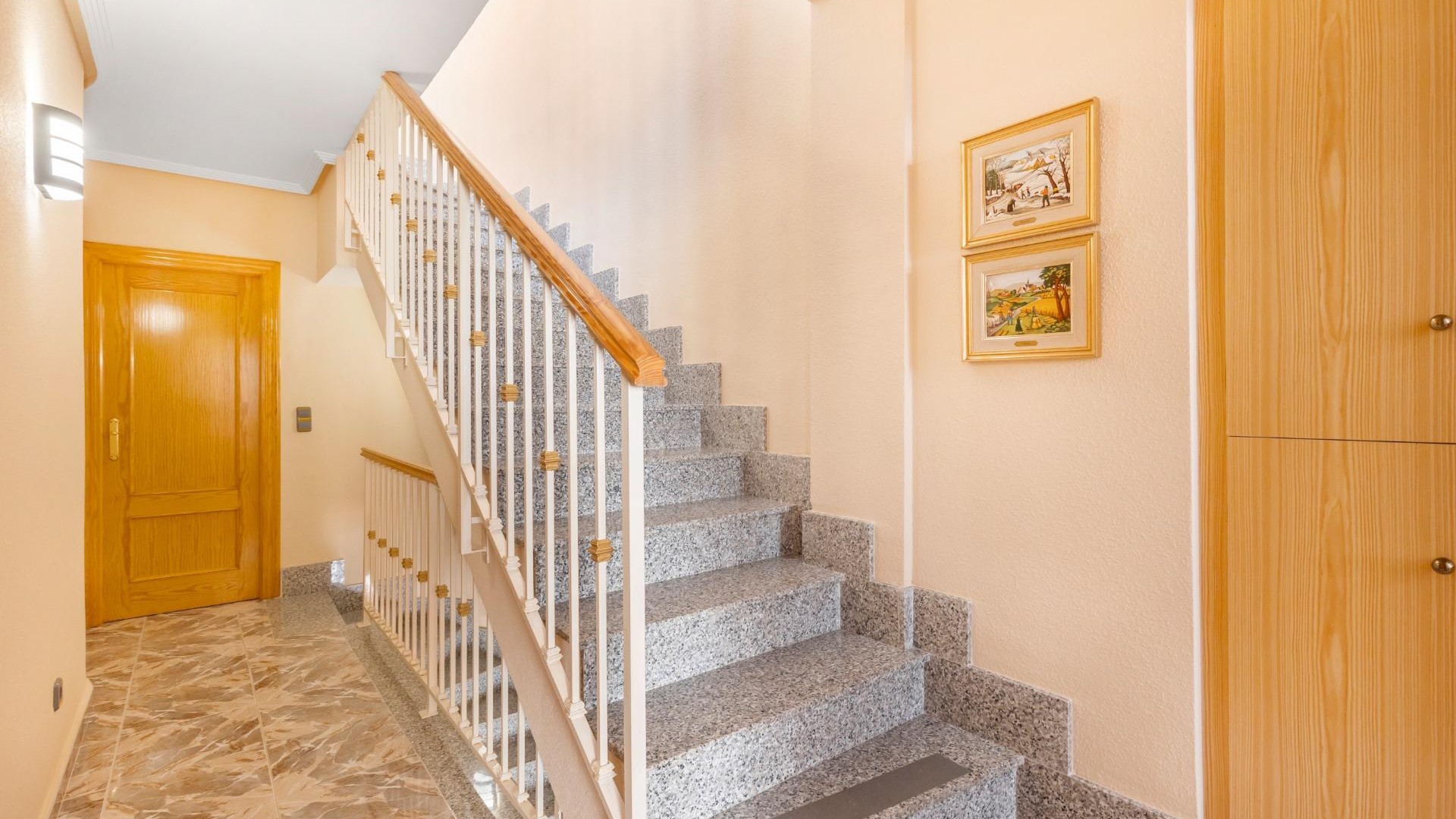 Resale - Wohnung Appartement -
Los Alcazares - Centro