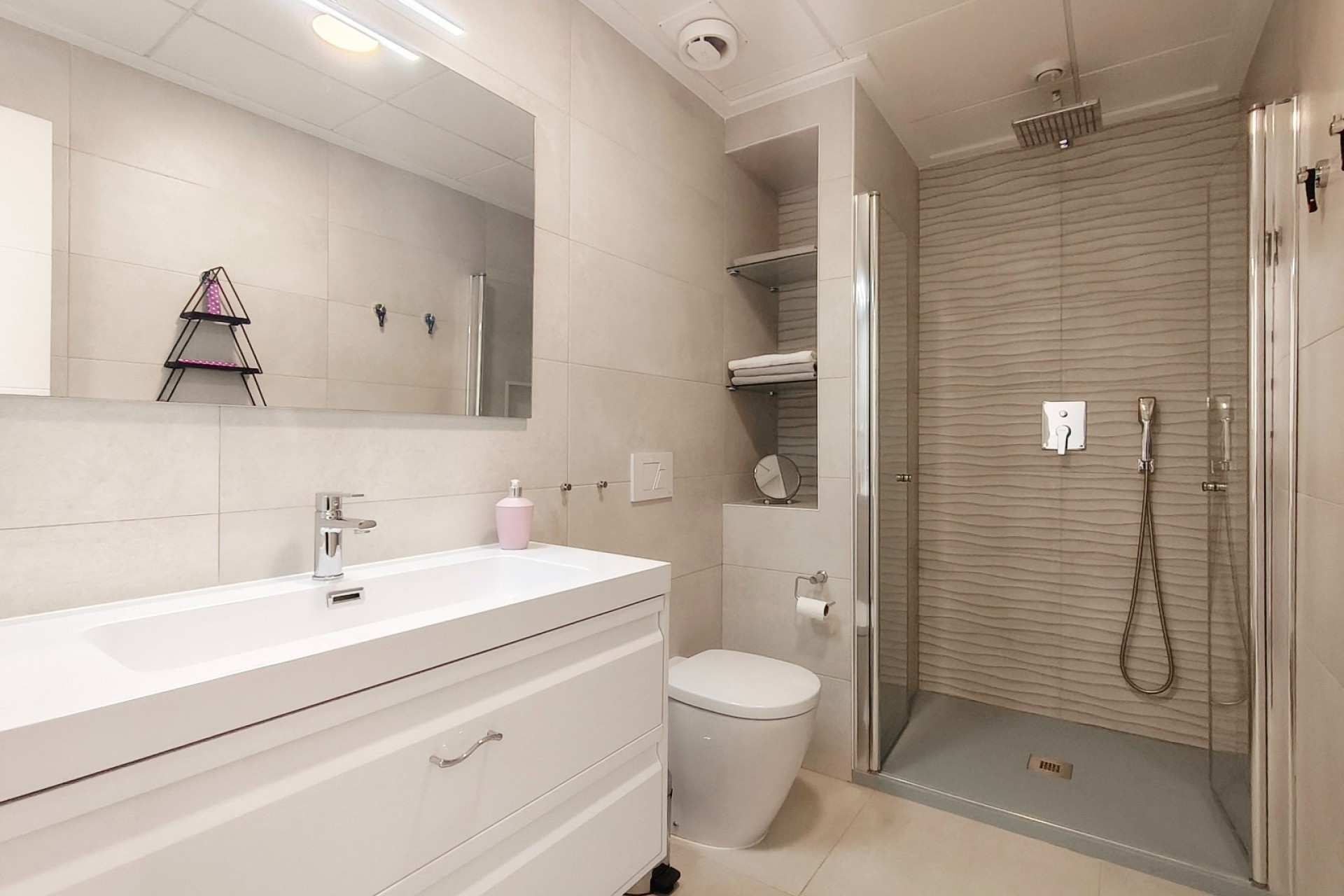 Resale - Wohnung / Appartement -
Los Altos - Torrevieja