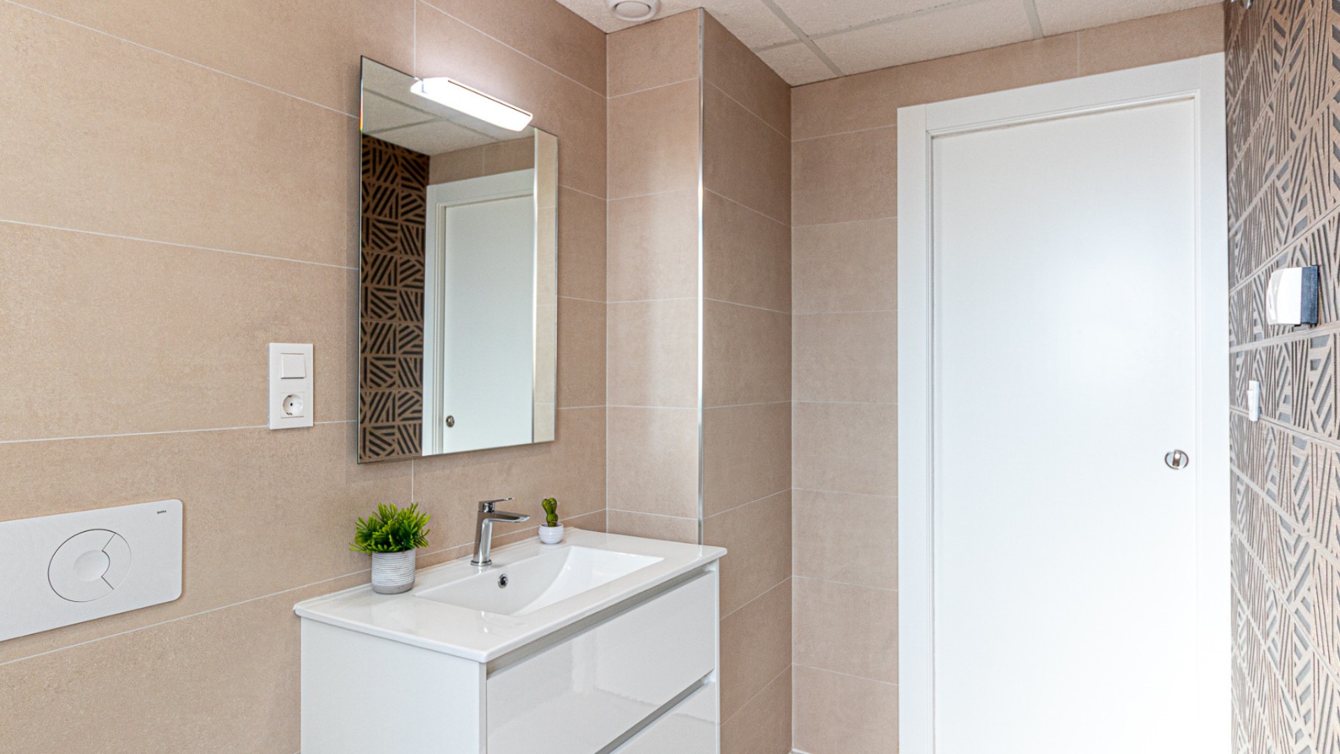 Resale - Wohnung Appartement -
Los Altos