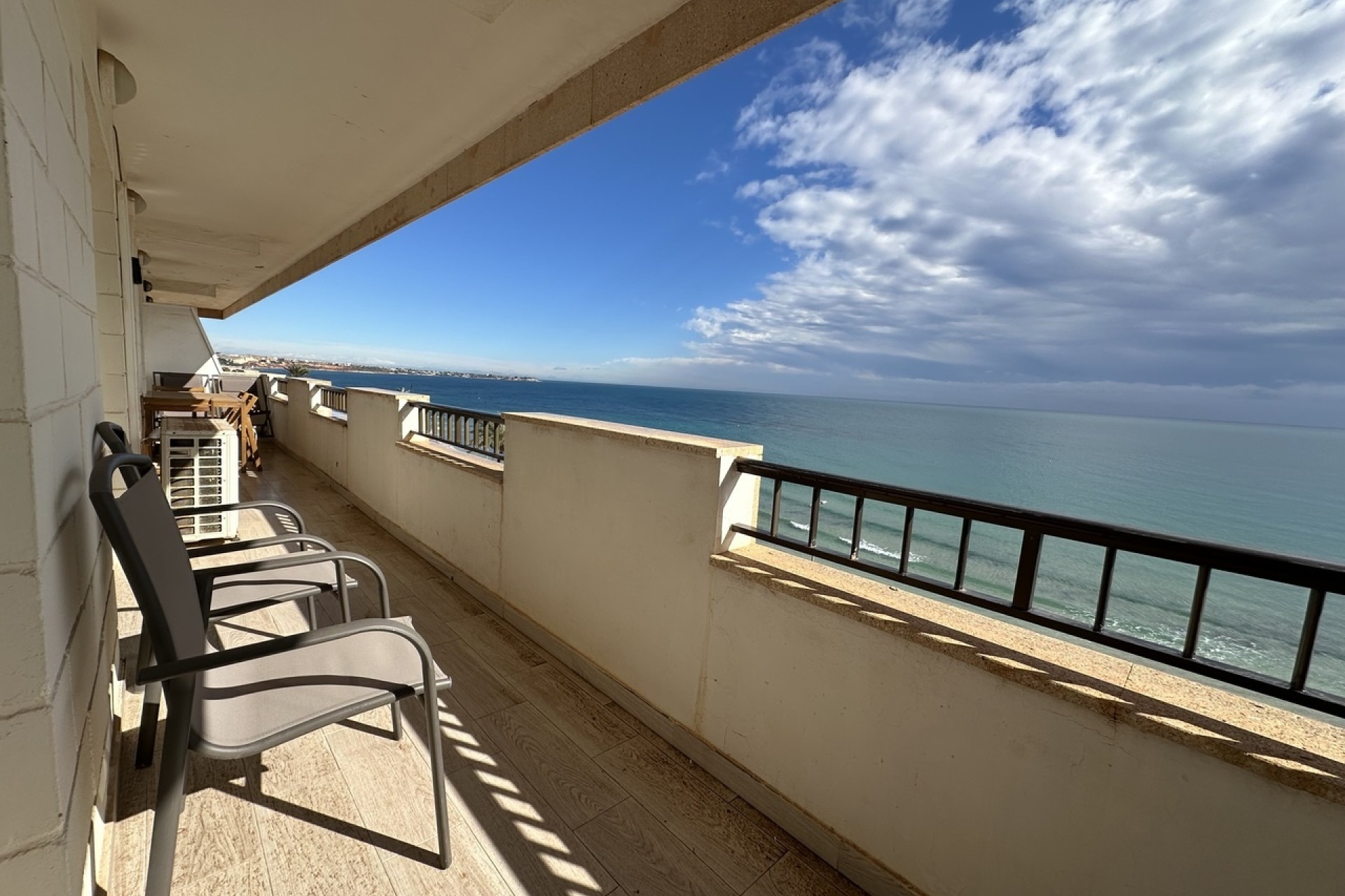 Resale - Wohnung / Appartement -
Mil Palmeras - Costa Blanca