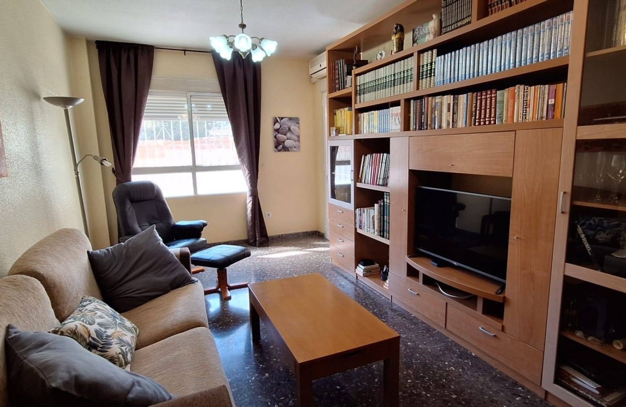 Resale - Wohnung / Appartement -
Murcia - San Benito-patiño