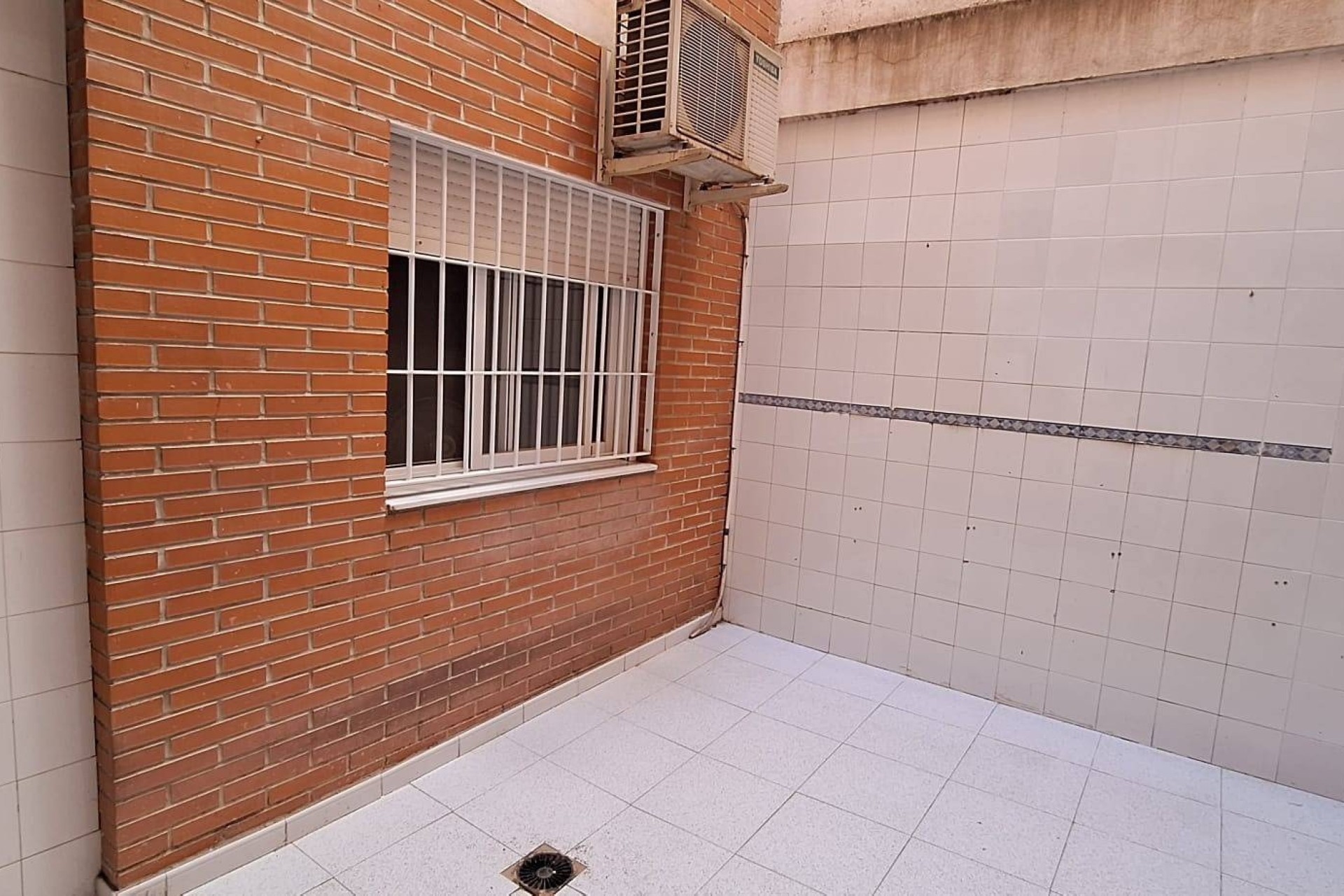 Resale - Wohnung / Appartement -
Murcia - San Benito-patiño