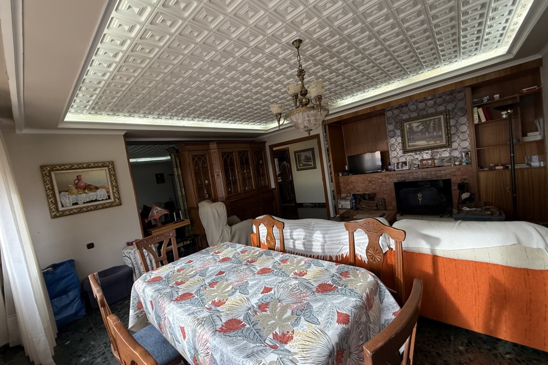 Resale - Wohnung / Appartement -
Onil - Costa Blanca