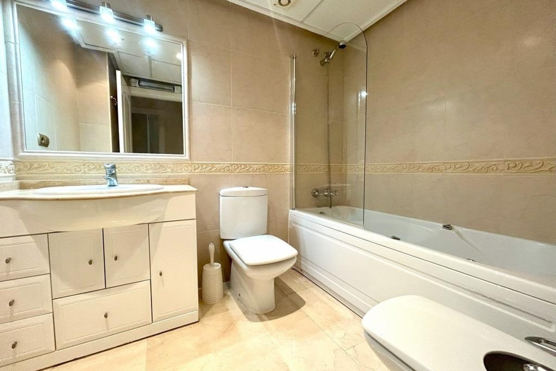 Resale - Wohnung Appartement -
Orihuela Costa - Aguamarina