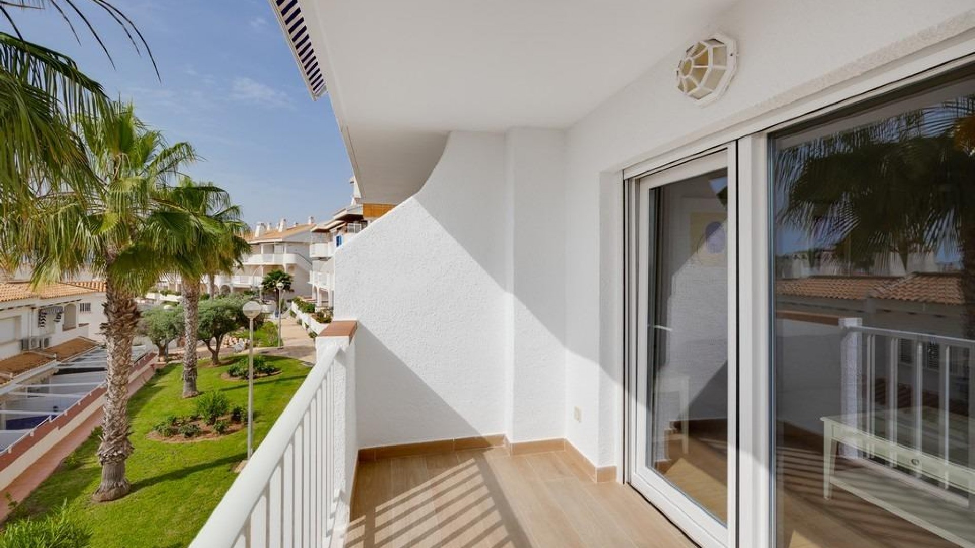 Resale - Wohnung Appartement -
Orihuela Costa - Campoamor