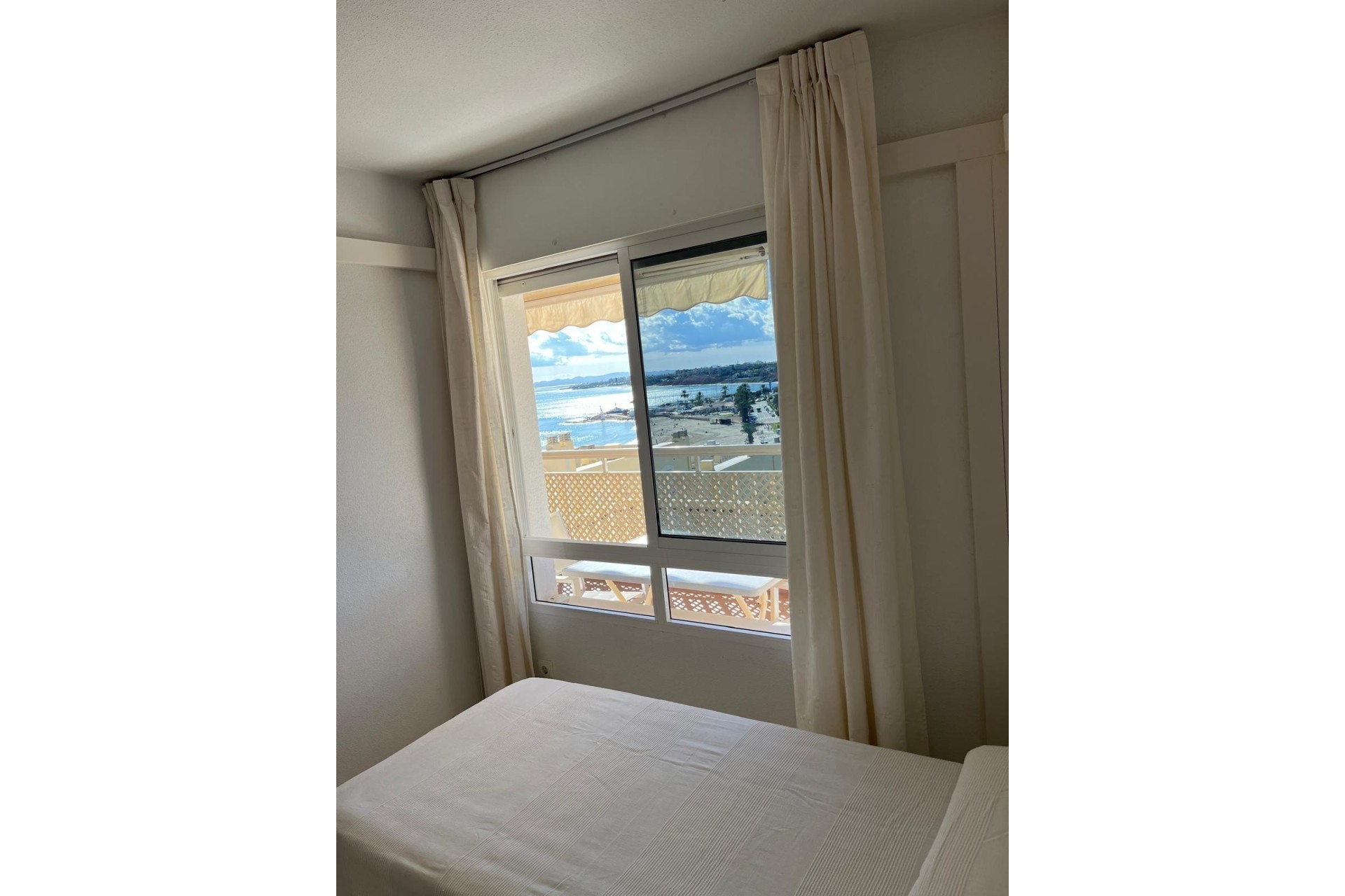 Resale - Wohnung / Appartement -
Orihuela Costa - Campoamor