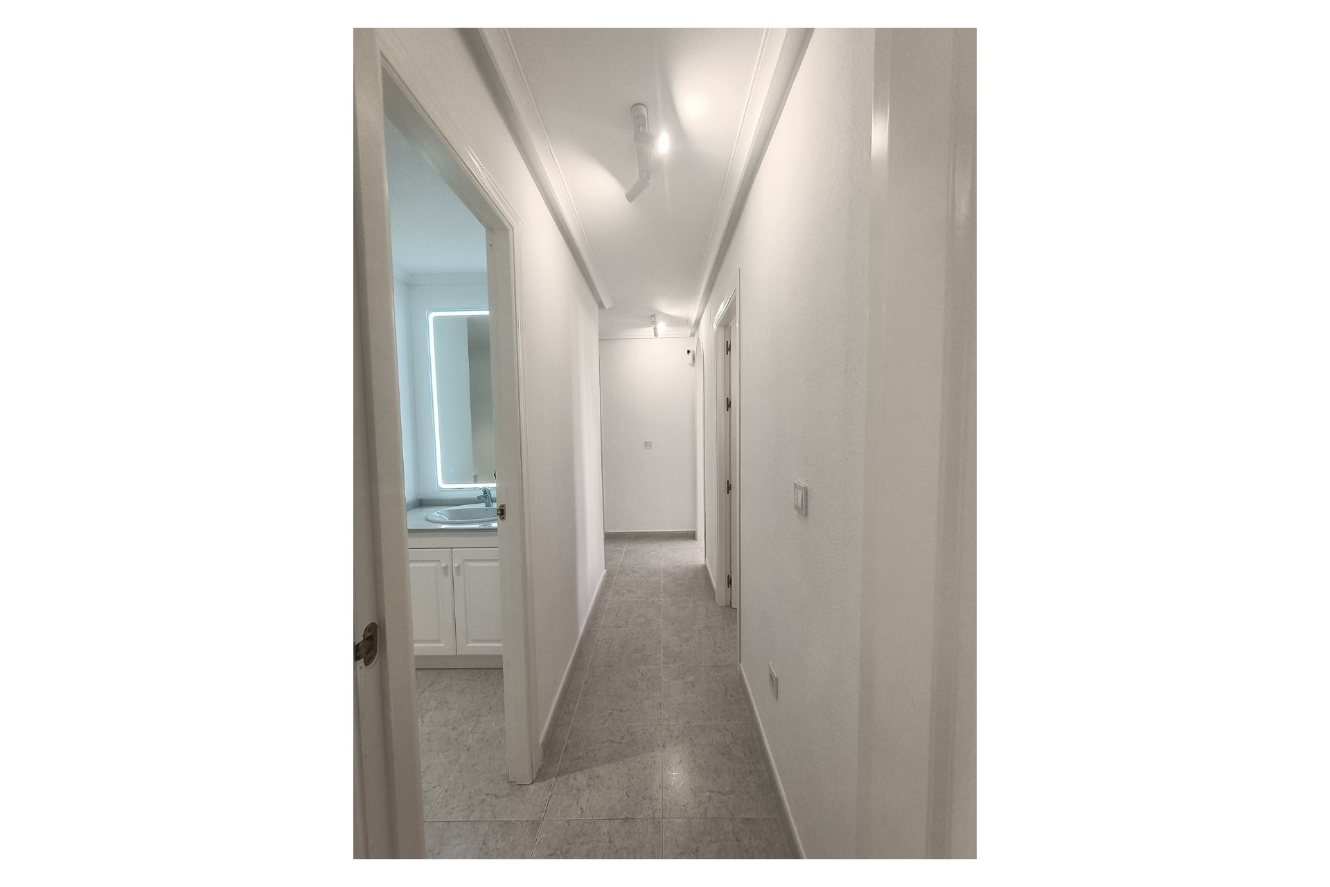 Resale - Wohnung / Appartement -
Orihuela Costa - Costa Blanca