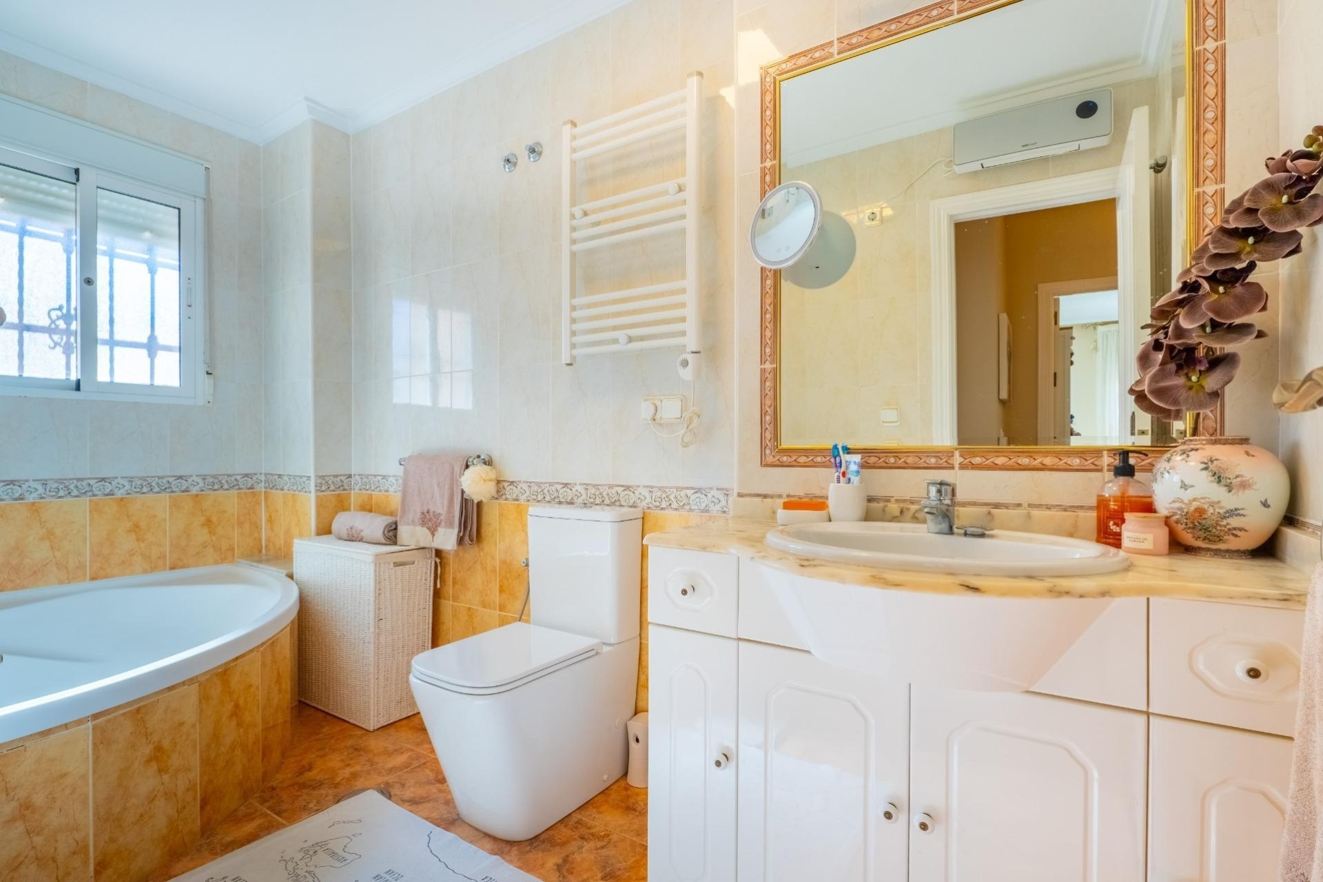 Resale - Wohnung Appartement -
Orihuela Costa - La Regia