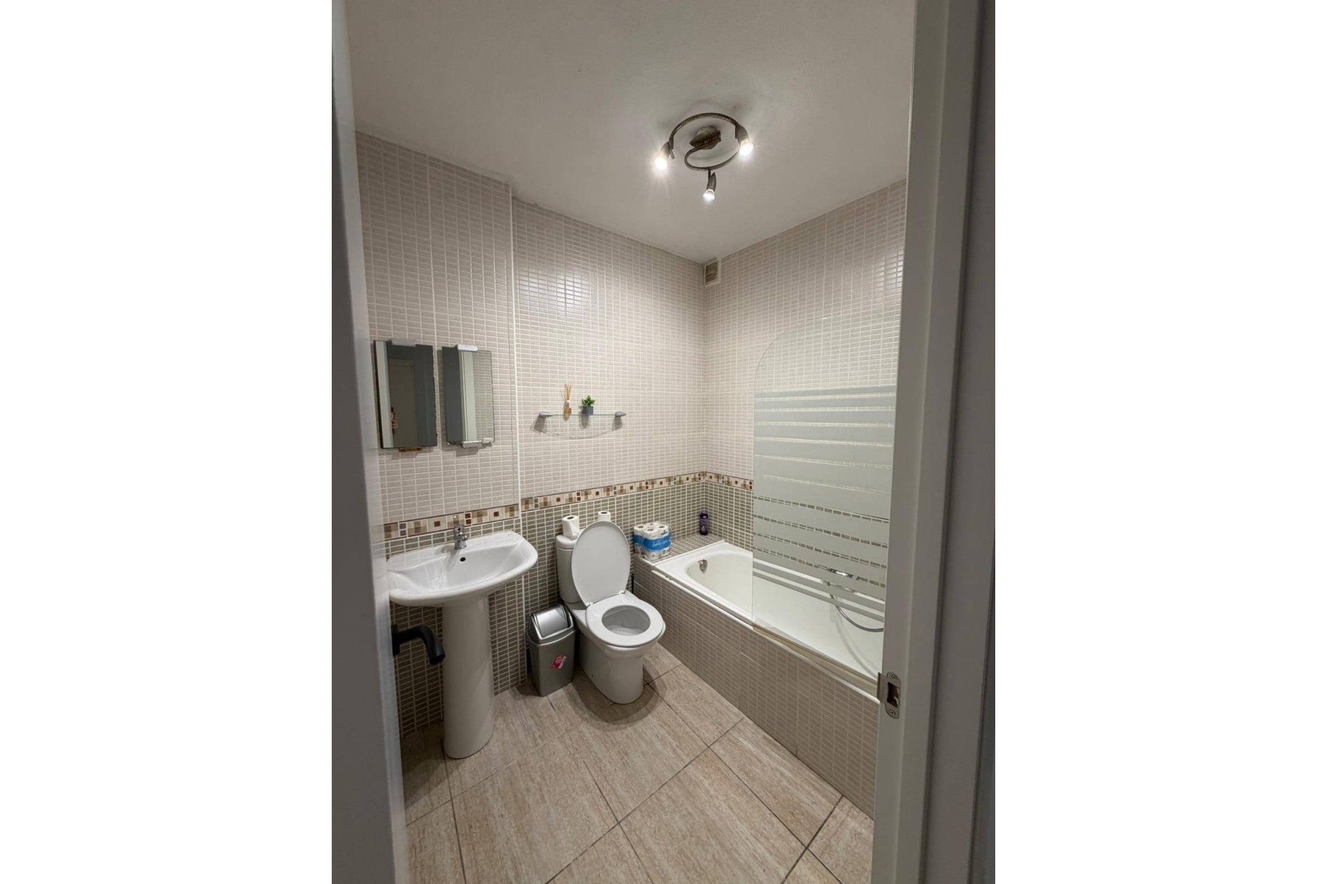 Resale - Wohnung / Appartement -
Orihuela Costa - La Regia