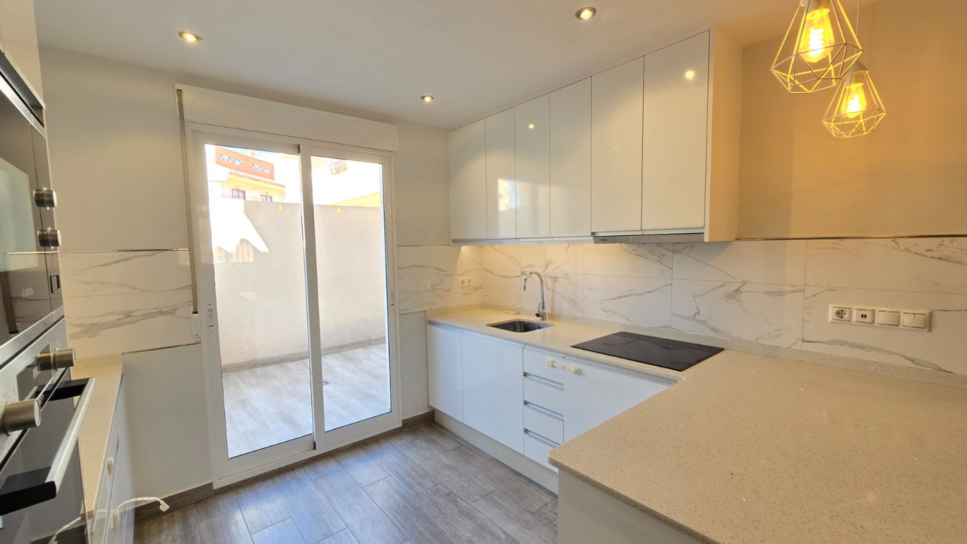 Resale - Wohnung Appartement -
Orihuela Costa - La Zenia