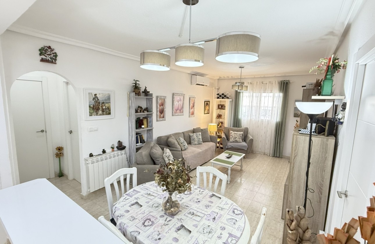 Resale - Wohnung / Appartement -
Orihuela Costa - La Zenia