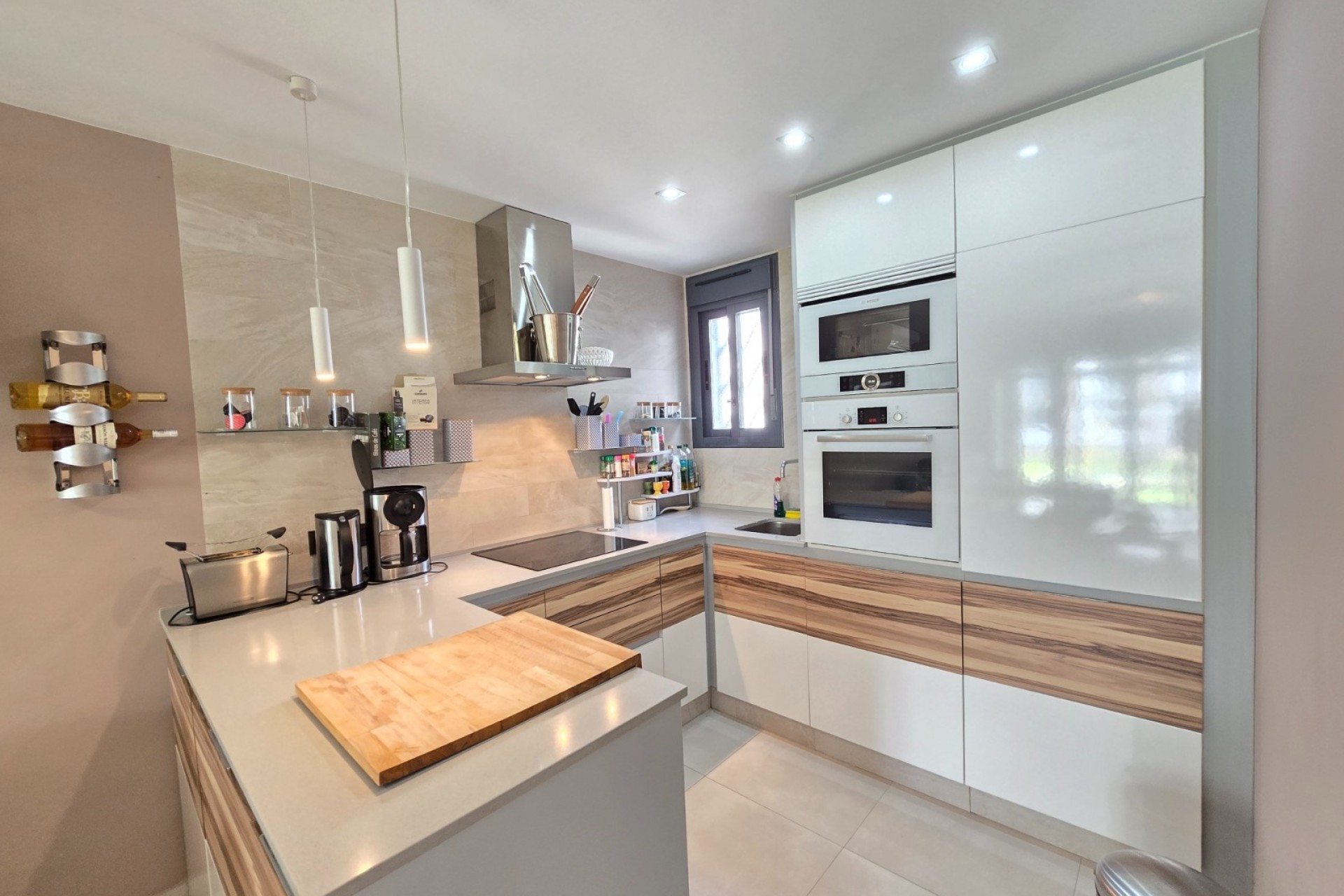 Resale - Wohnung / Appartement -
Orihuela Costa * - Punta Prima *