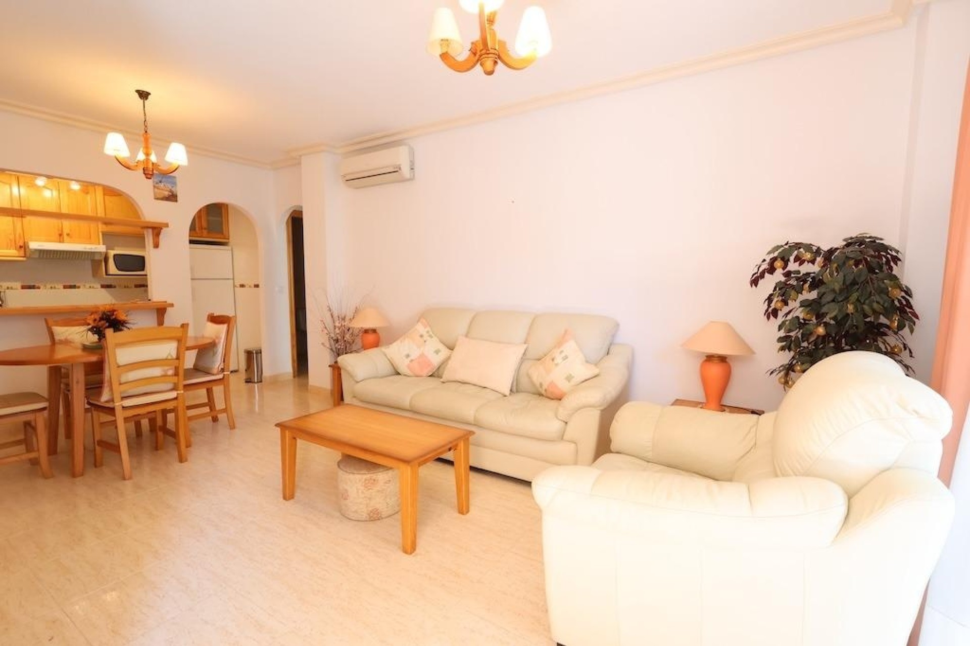 Resale - Wohnung / Appartement -
Orihuela Costa - Punta Prima