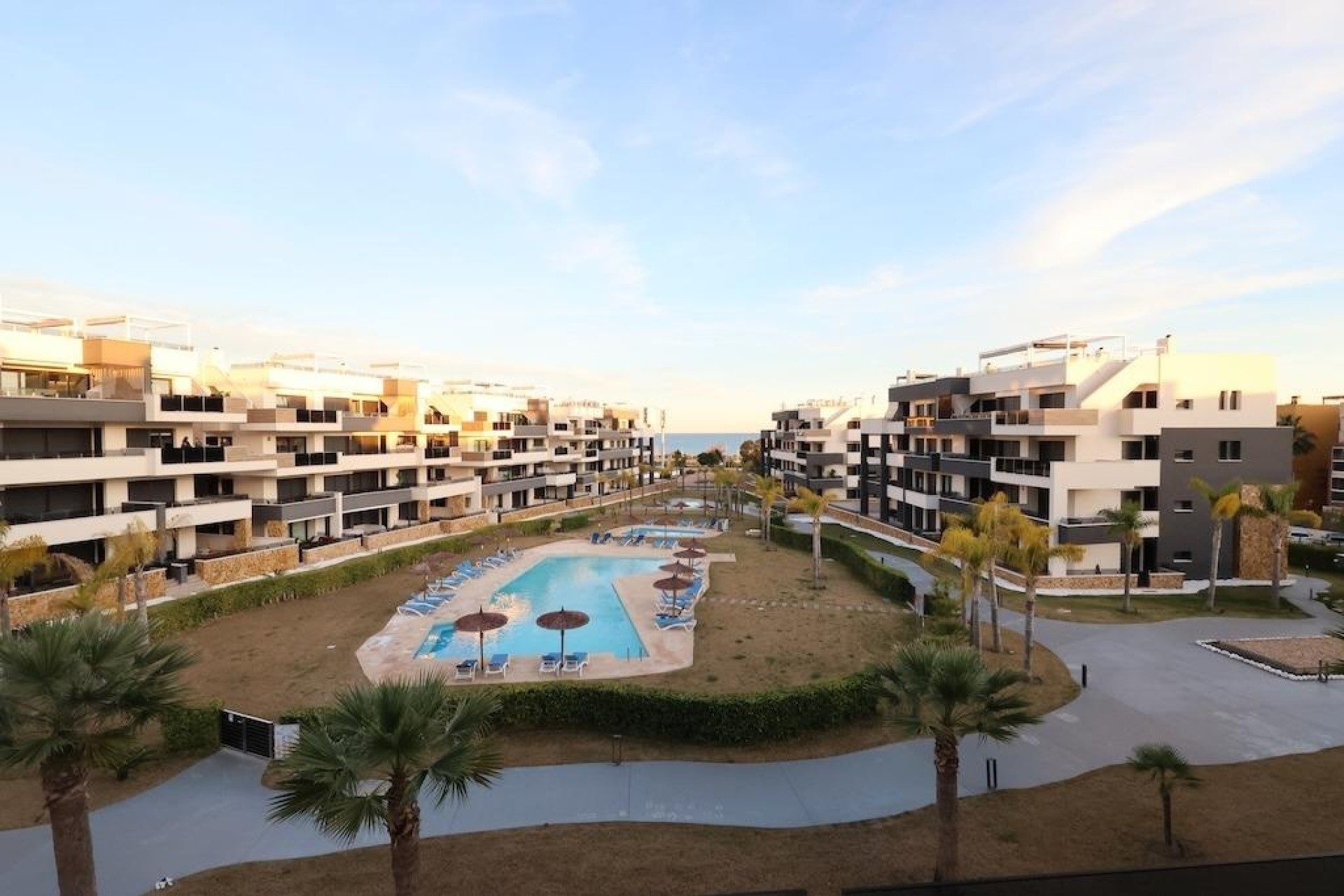 Resale - Wohnung / Appartement -
Orihuela Costa - Punta Prima