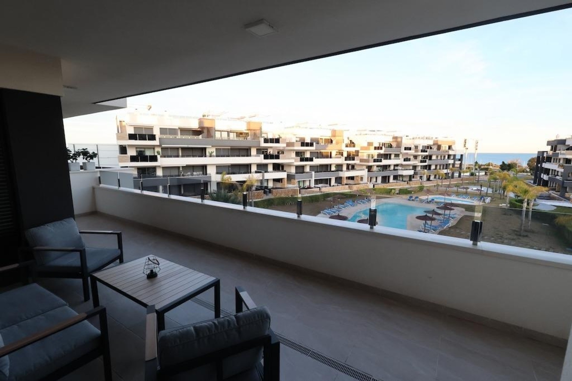 Resale - Wohnung / Appartement -
Orihuela Costa - Punta Prima