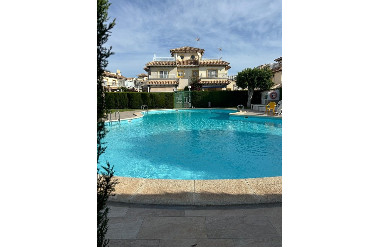 Resale - Wohnung / Appartement -
Orihuela Costa - Punta Prima