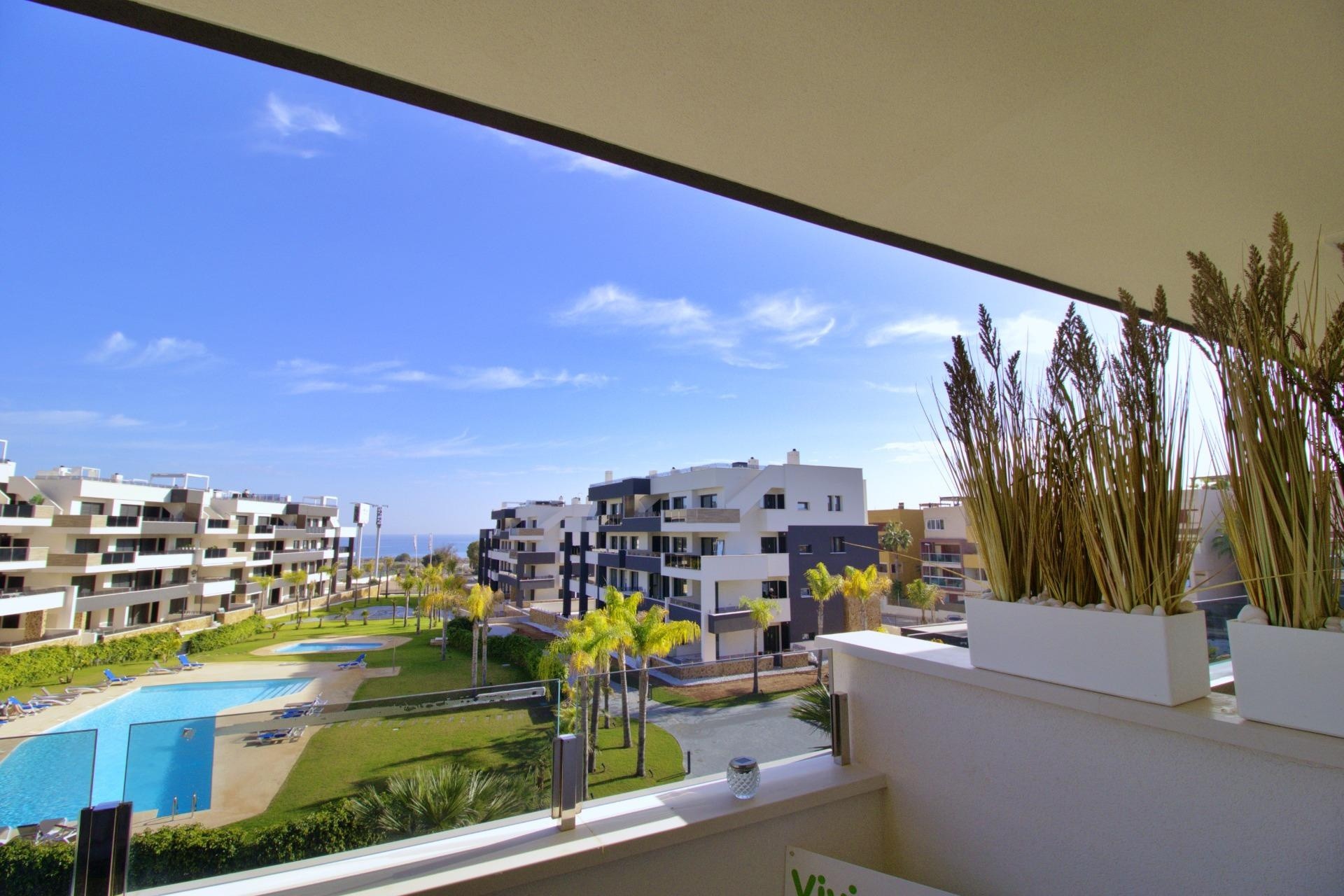 Resale - Wohnung / Appartement -
Orihuela Costa - Punta Prima