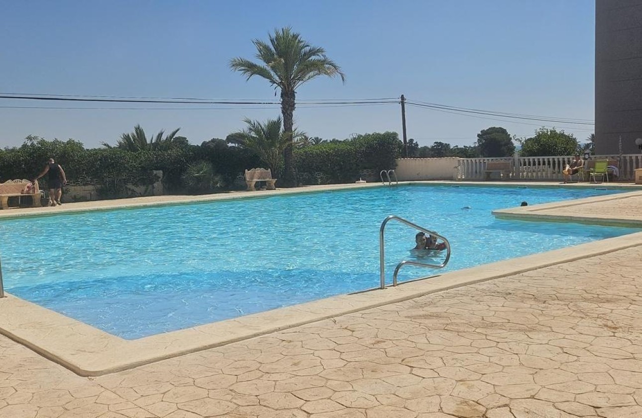 Resale - Wohnung / Appartement -
Orihuela Costa - Punta Prima