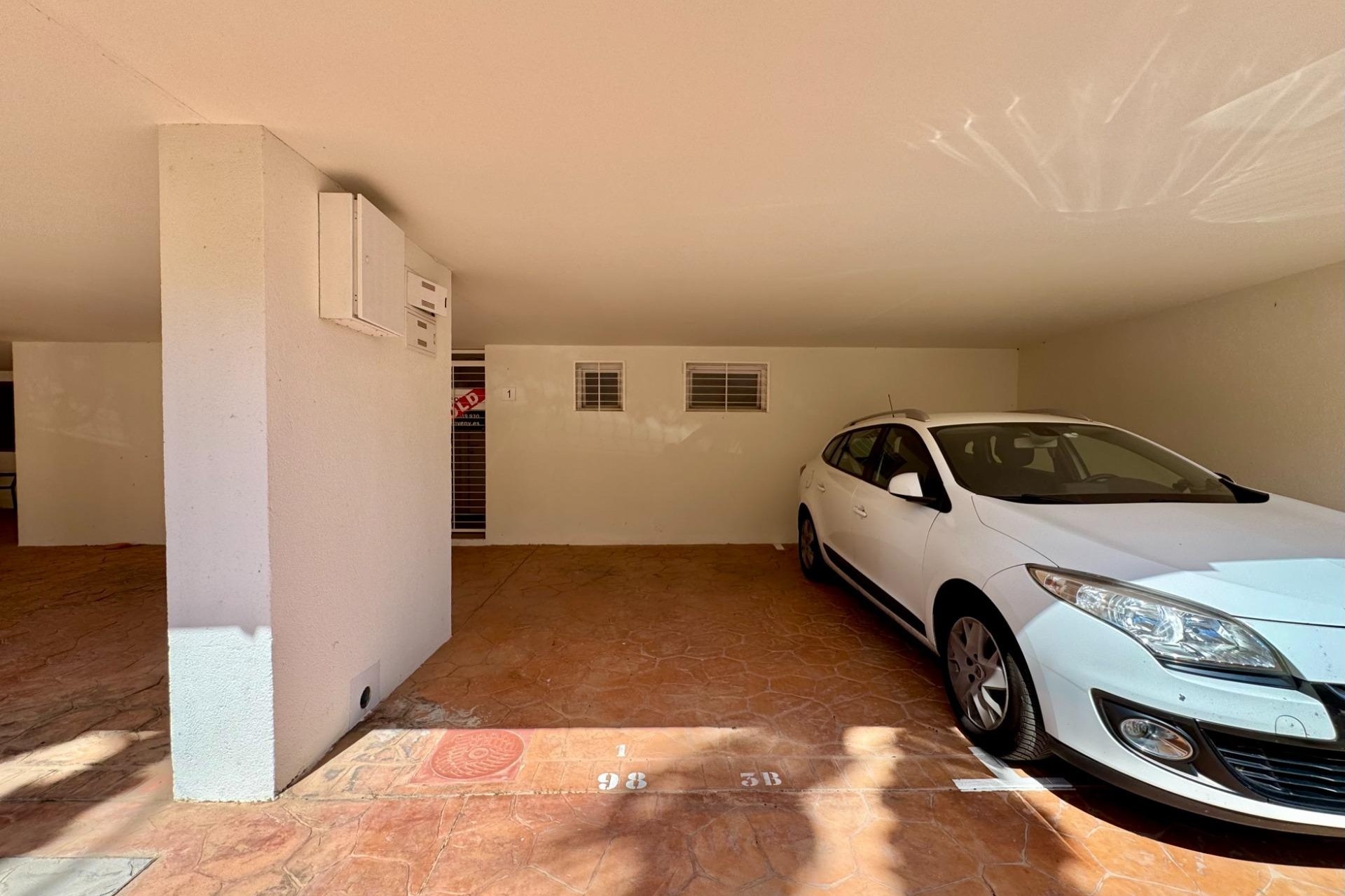 Resale - Wohnung / Appartement -
Orihuela Costa - Punta Prima