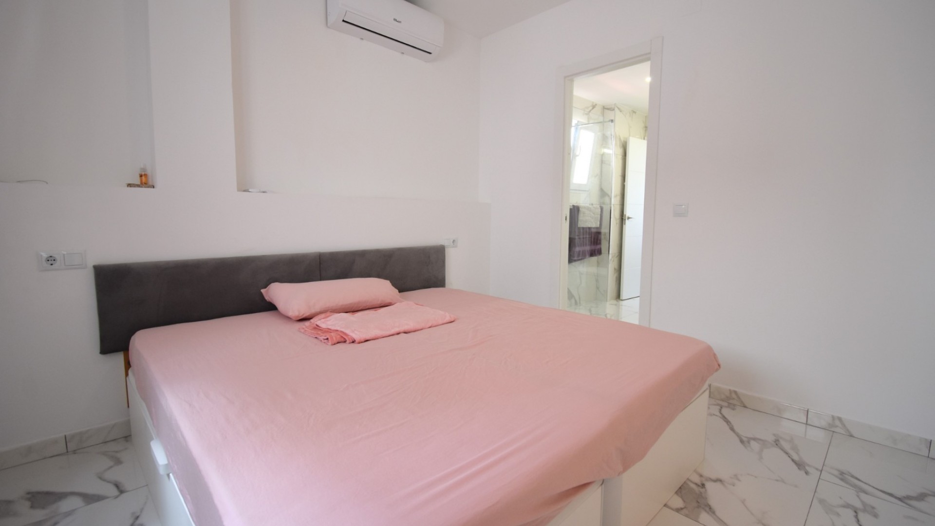 Resale - Wohnung Appartement -
Orihuela Costa - Villamartin