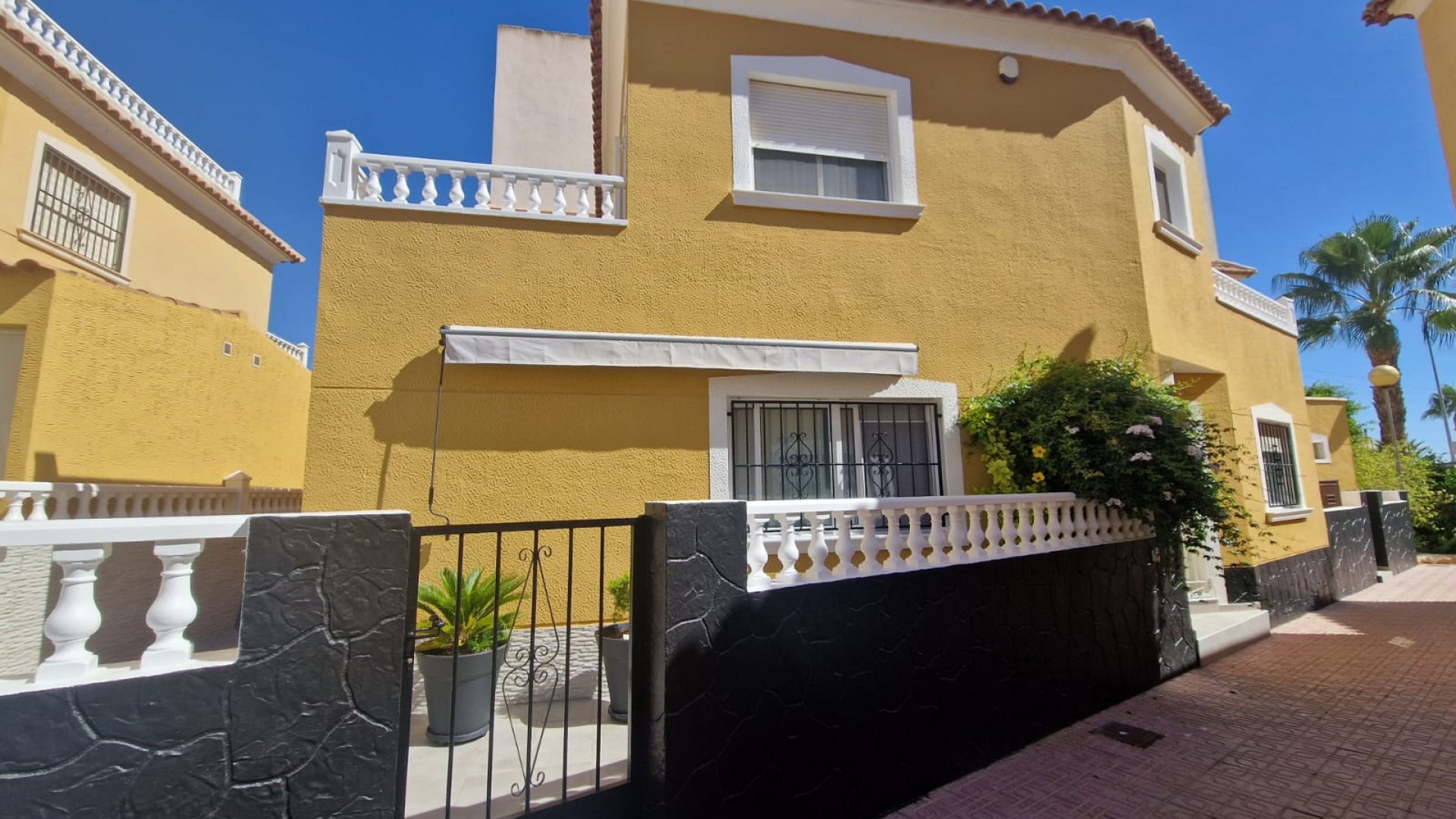 Resale - Wohnung Appartement -
Orihuela Costa