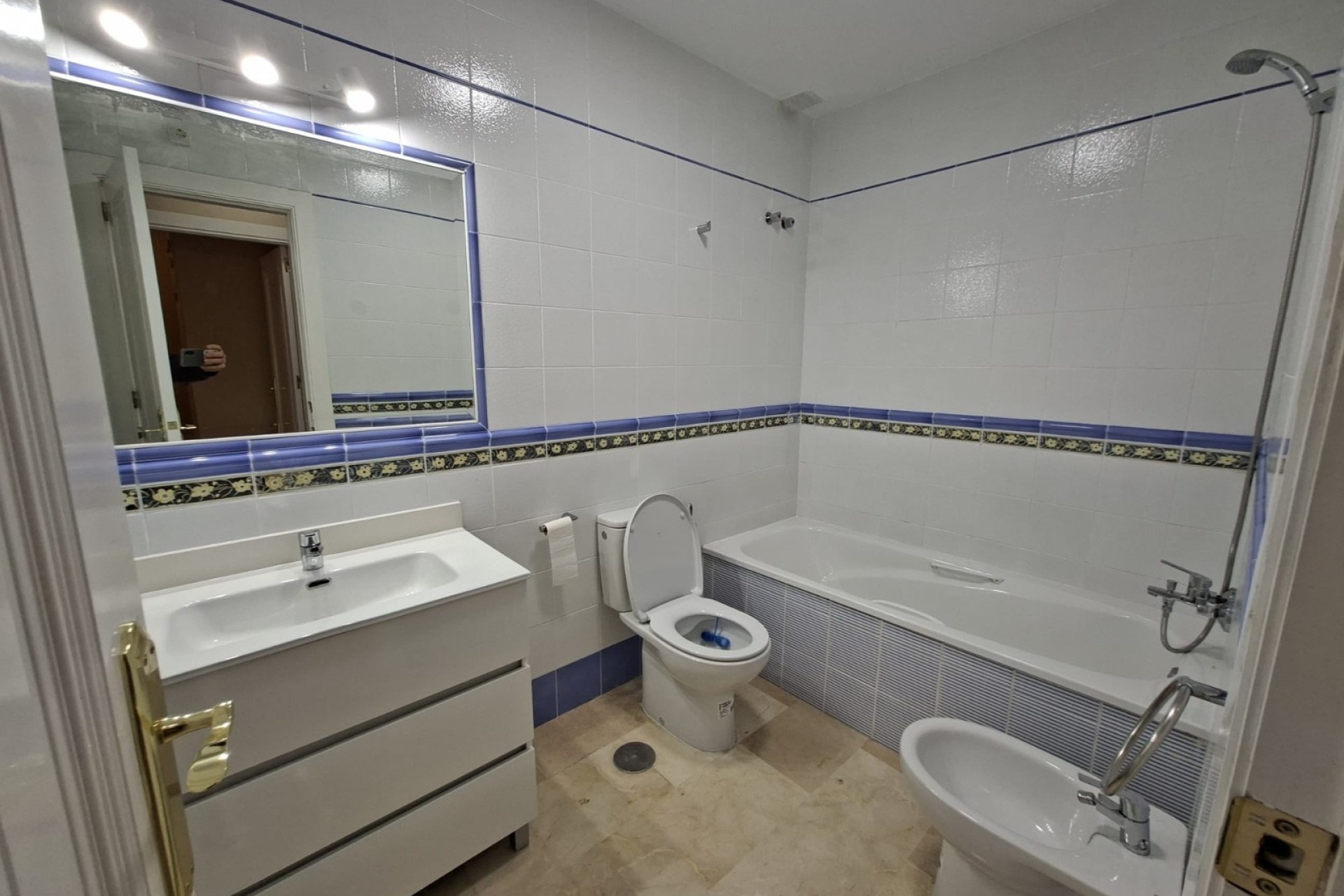 Resale - Wohnung / Appartement -
Orihuela Costa