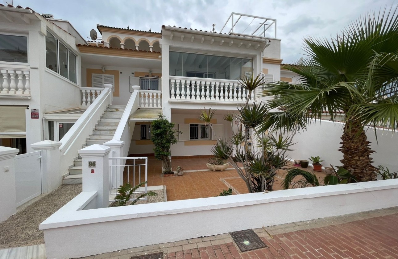 Resale - Wohnung / Appartement -
Orihuela Costa