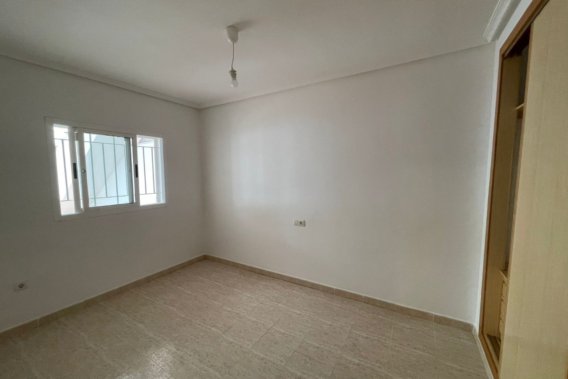 Resale - Wohnung / Appartement -
Orihuela Costa