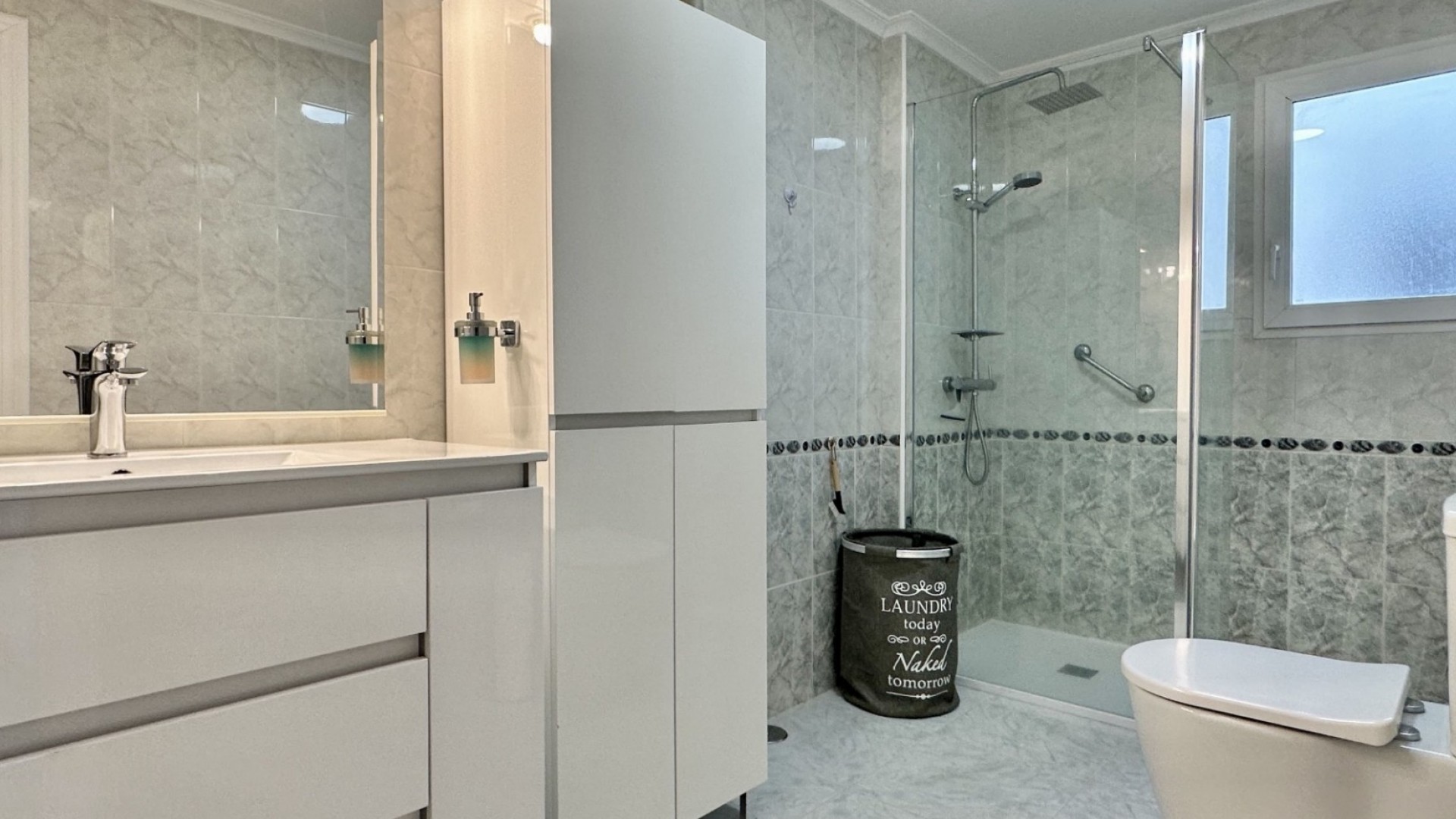 Resale - Wohnung Appartement -
Orihuela - Playa Flamenca