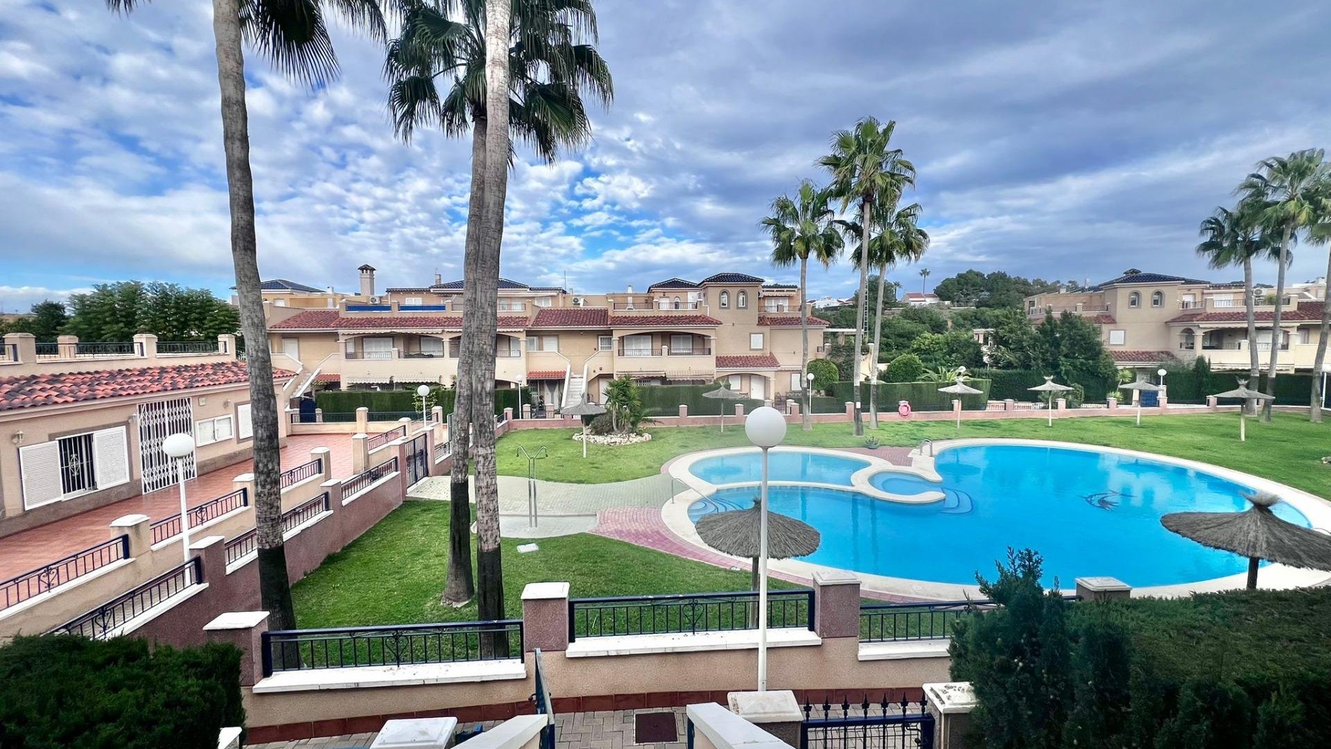 Resale - Wohnung Appartement -
Pilar de la Horadada - RioMar