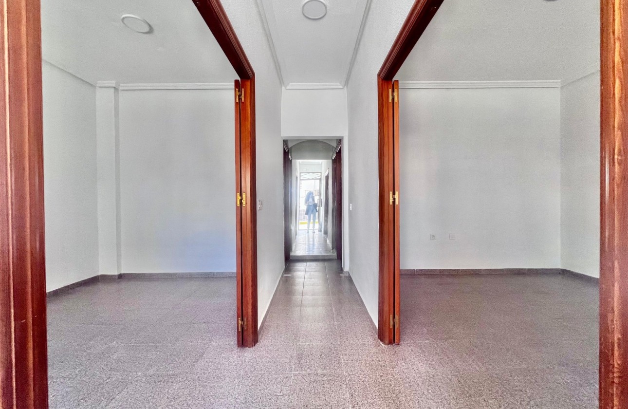 Resale - Wohnung / Appartement -
Pilar de la Horadada - Zona Pueblo