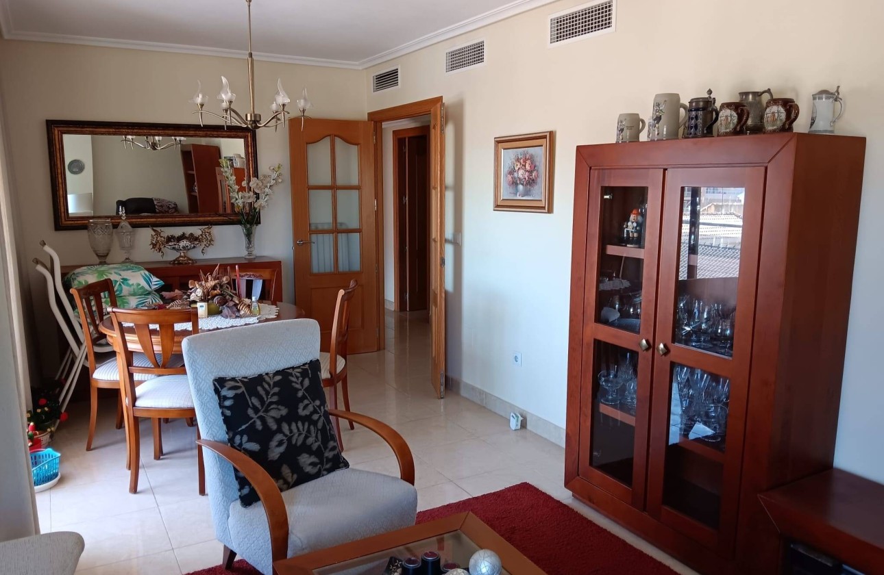 Resale - Wohnung / Appartement -
Pilar de la Horadada - Zona Pueblo