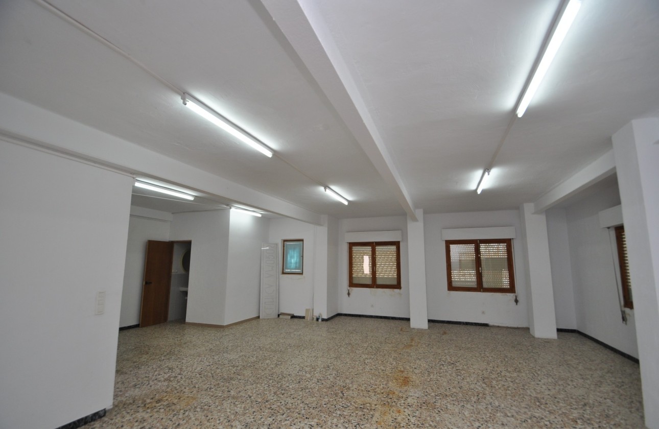 Resale - Wohnung / Appartement -
Pinoso - Inland