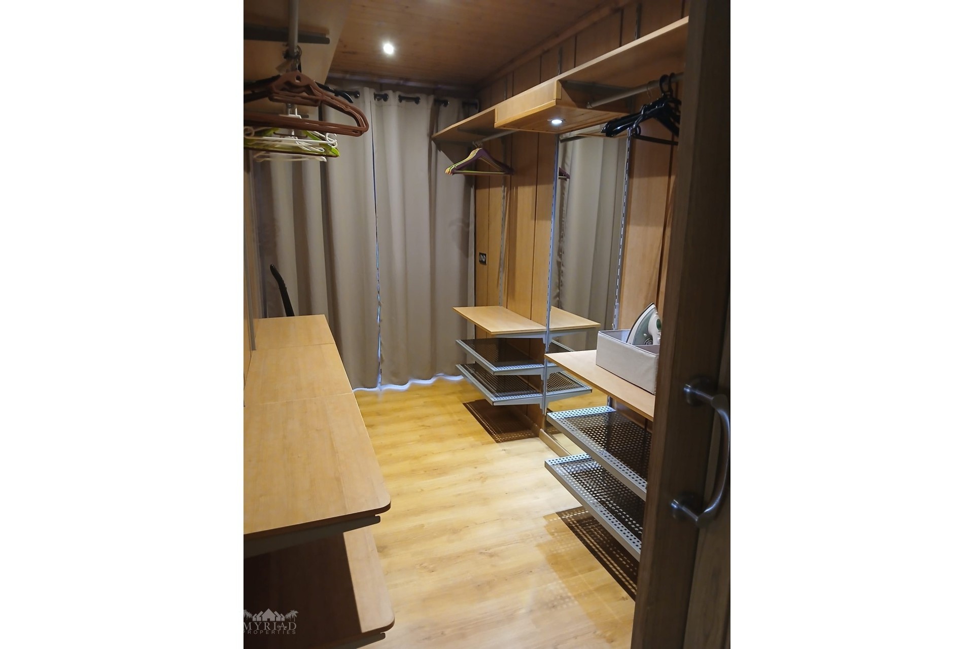 Resale - Wohnung / Appartement -
Pinoso - Pinoso Alicante